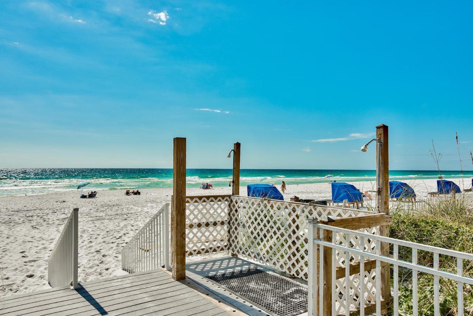 Biggest 2 Bedroom Corner Unit, 16th Flr Beachfront At Pelican *