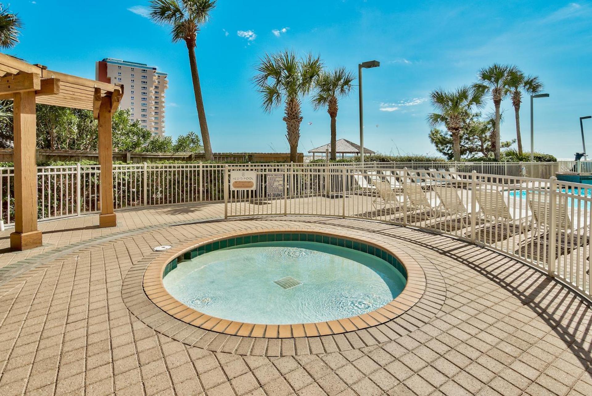 Biggest 2 Bedroom Corner Unit, 16th Flr Beachfront At Pelican Apartment *