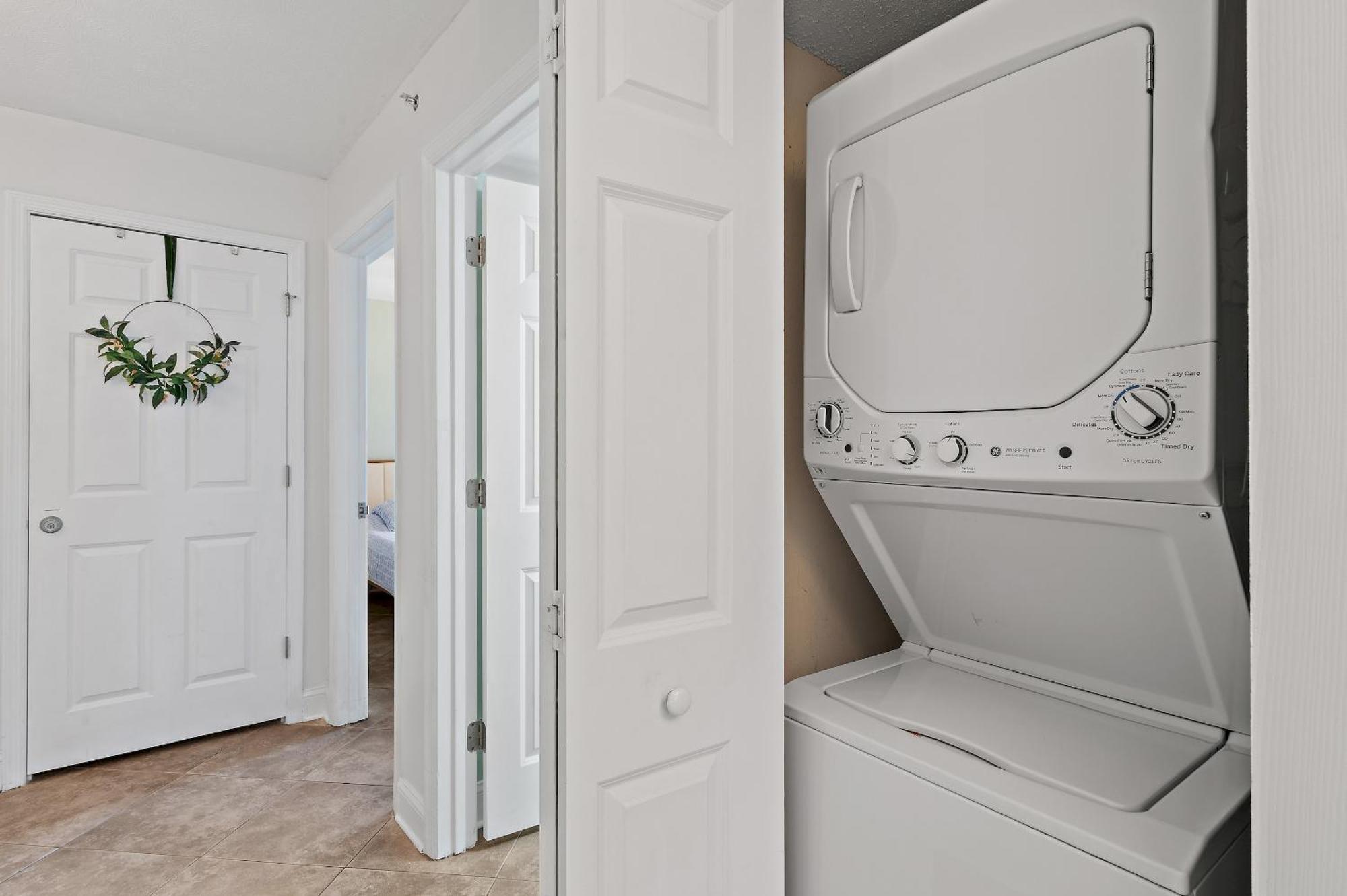 Biggest 2 Bedroom Corner Unit, 16th Flr Beachfront At Pelican Destin