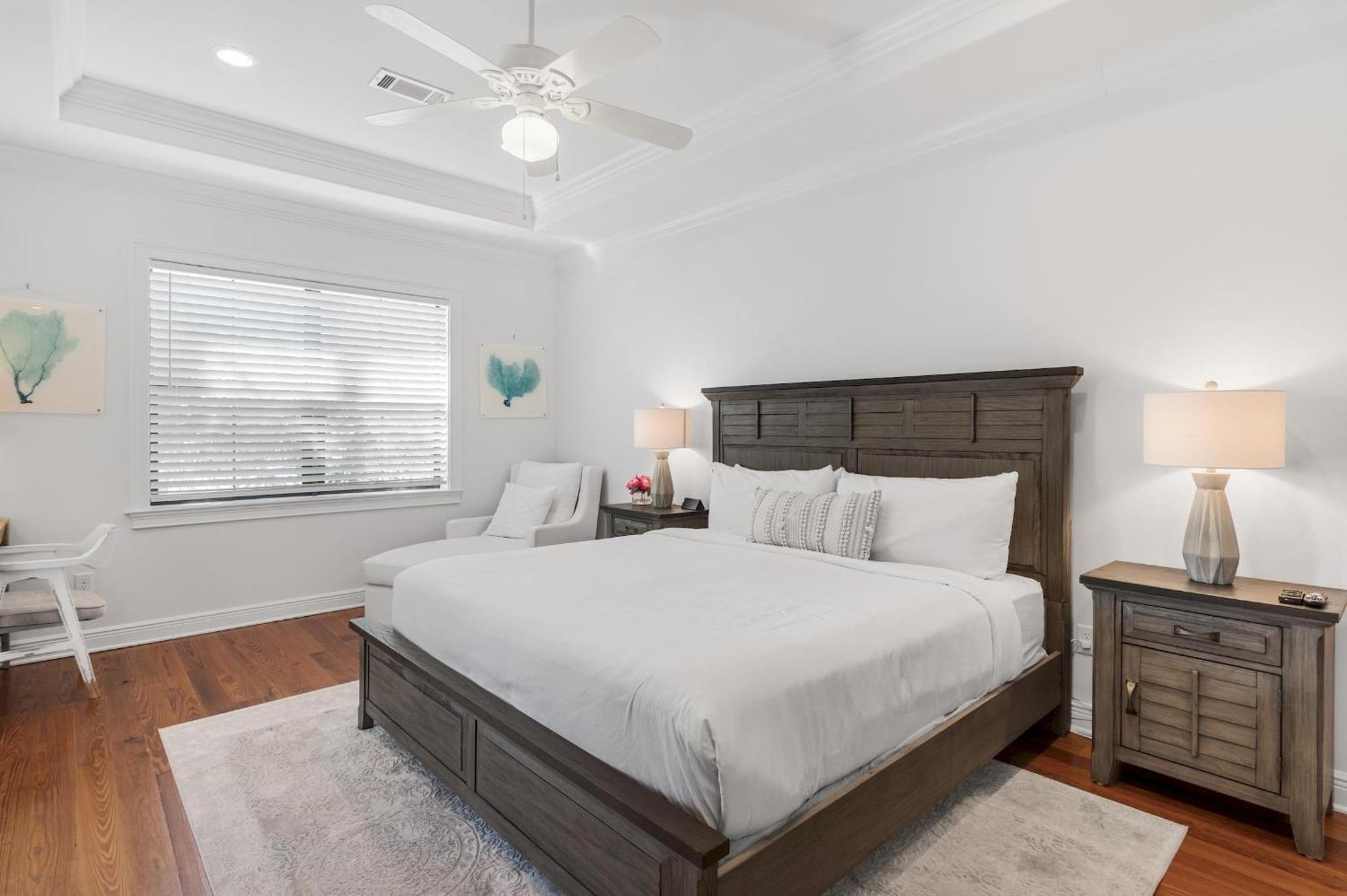 1856 Destin