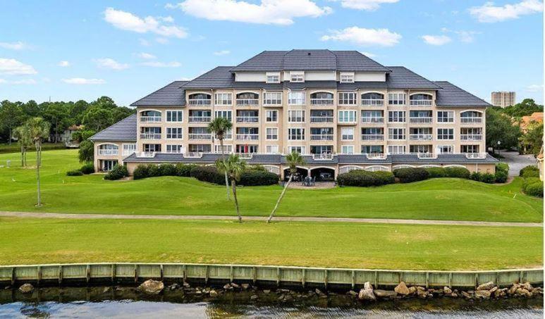 Players Club 18 Destin