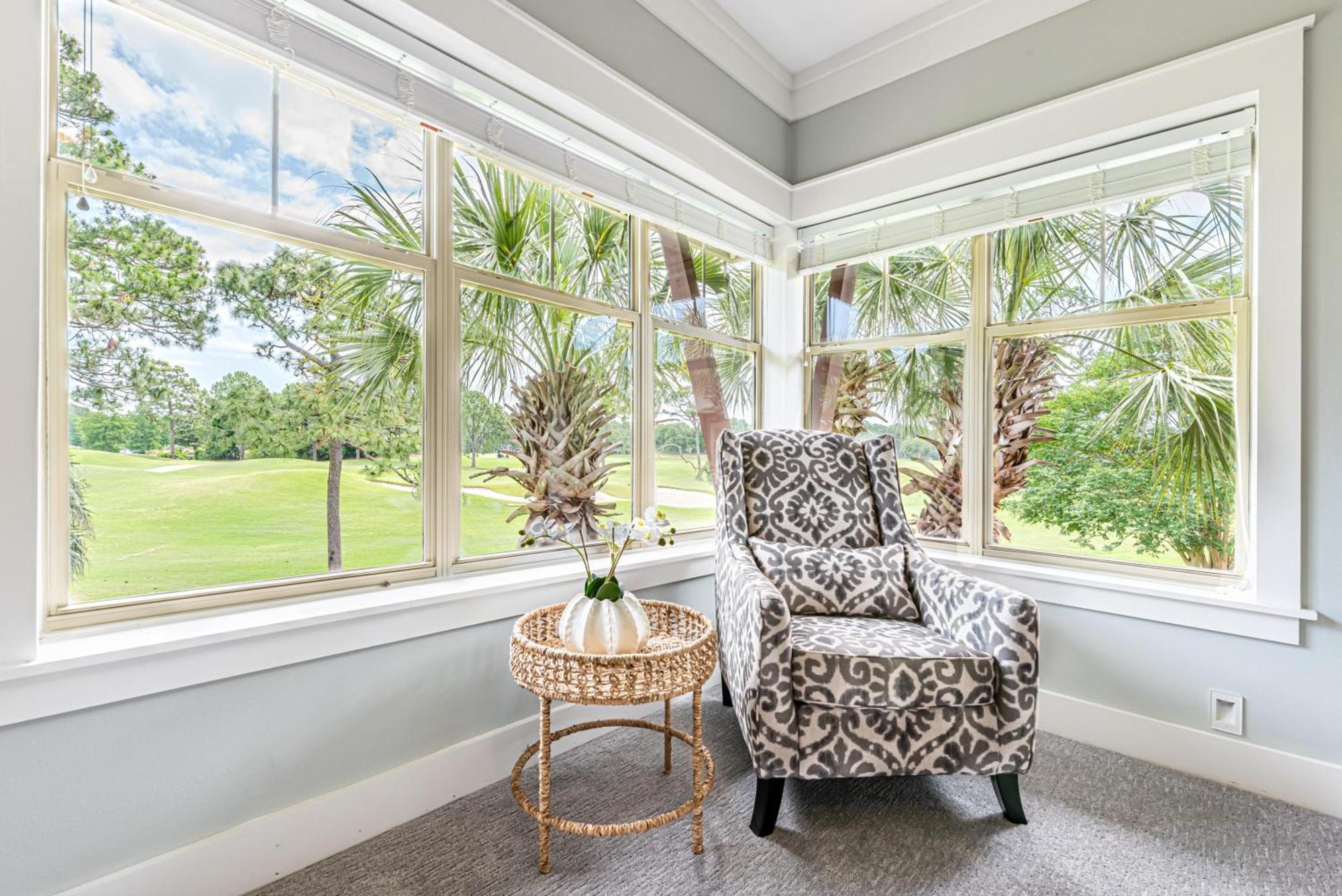 Magnolia Bay 8582