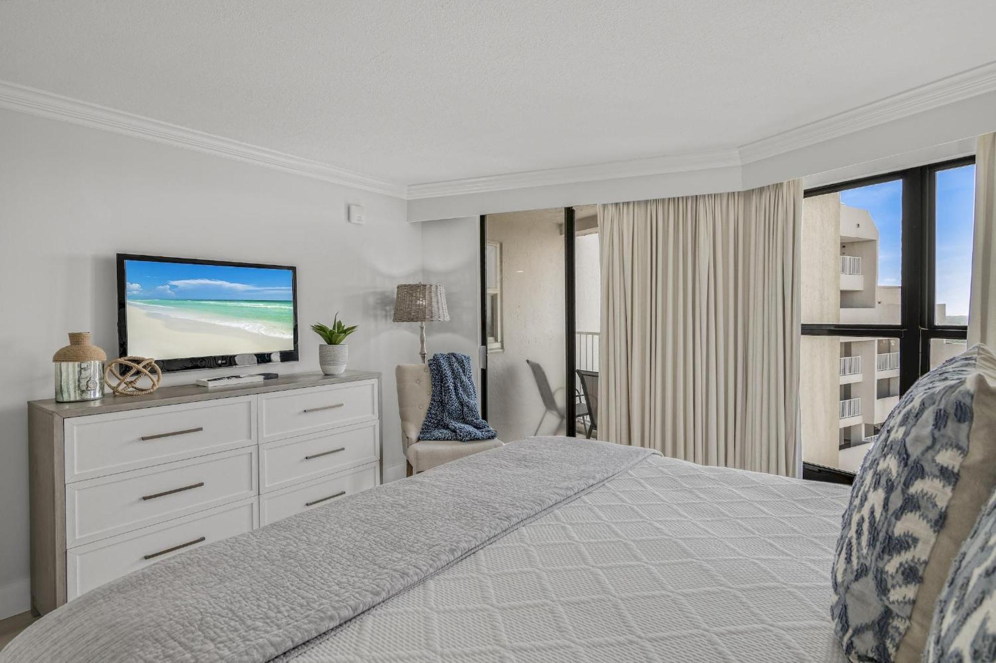 Beachside Two 4373