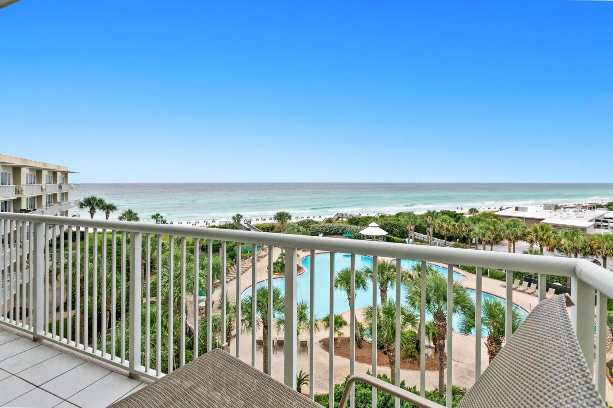 The Crescent 410 Destin