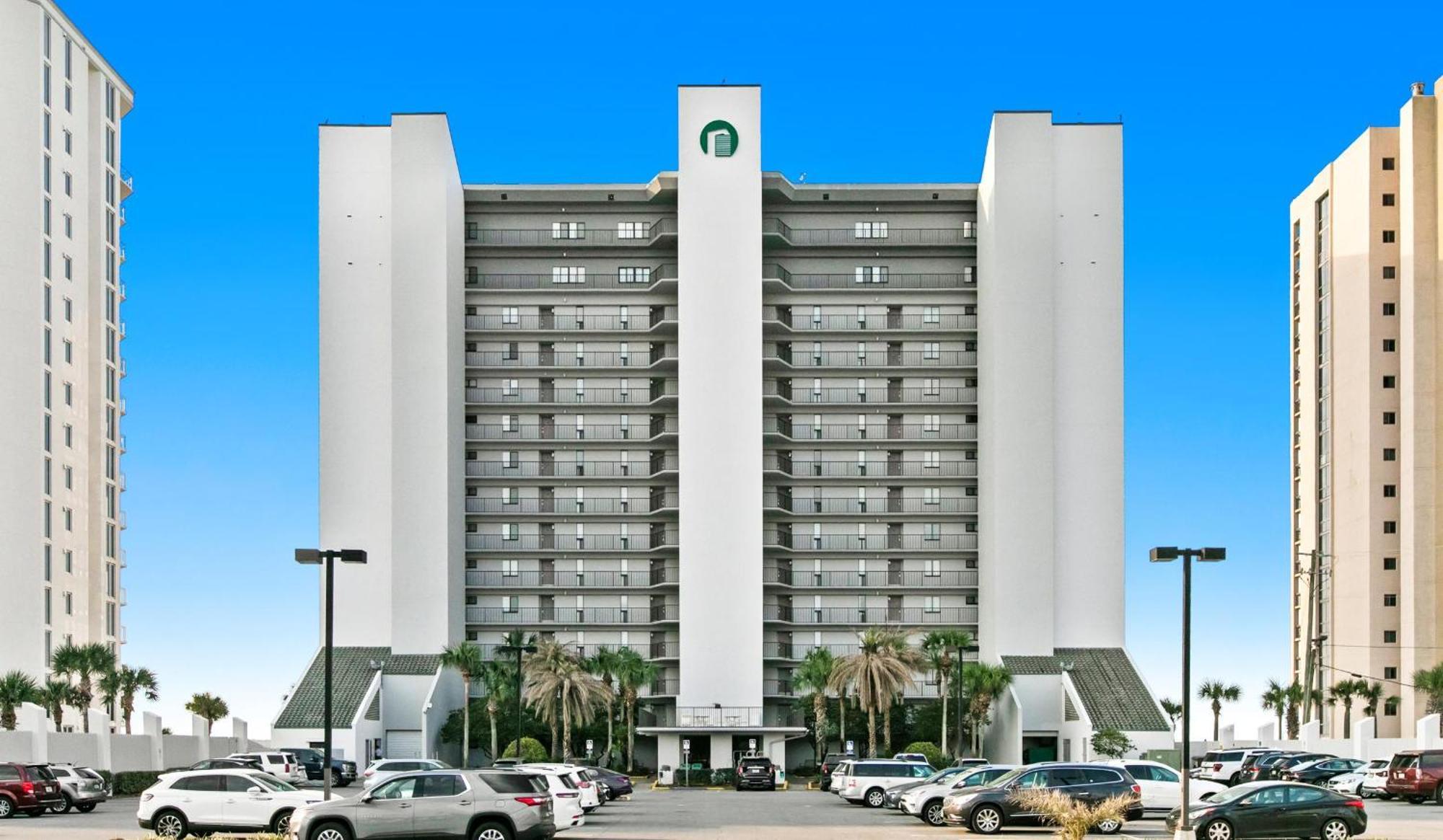 Emerald Towers 0104 * Destin