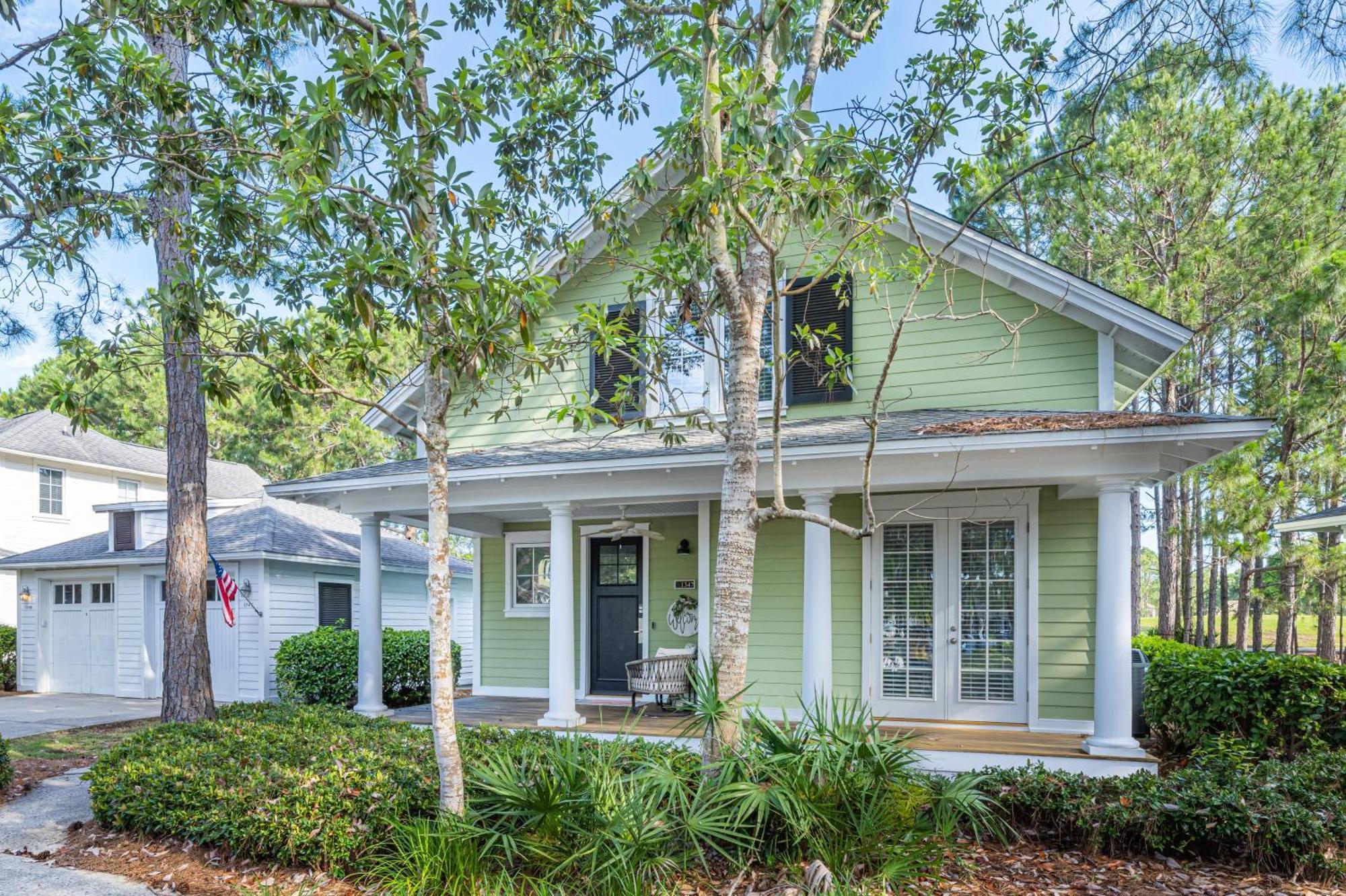 1347 Laurel Grove