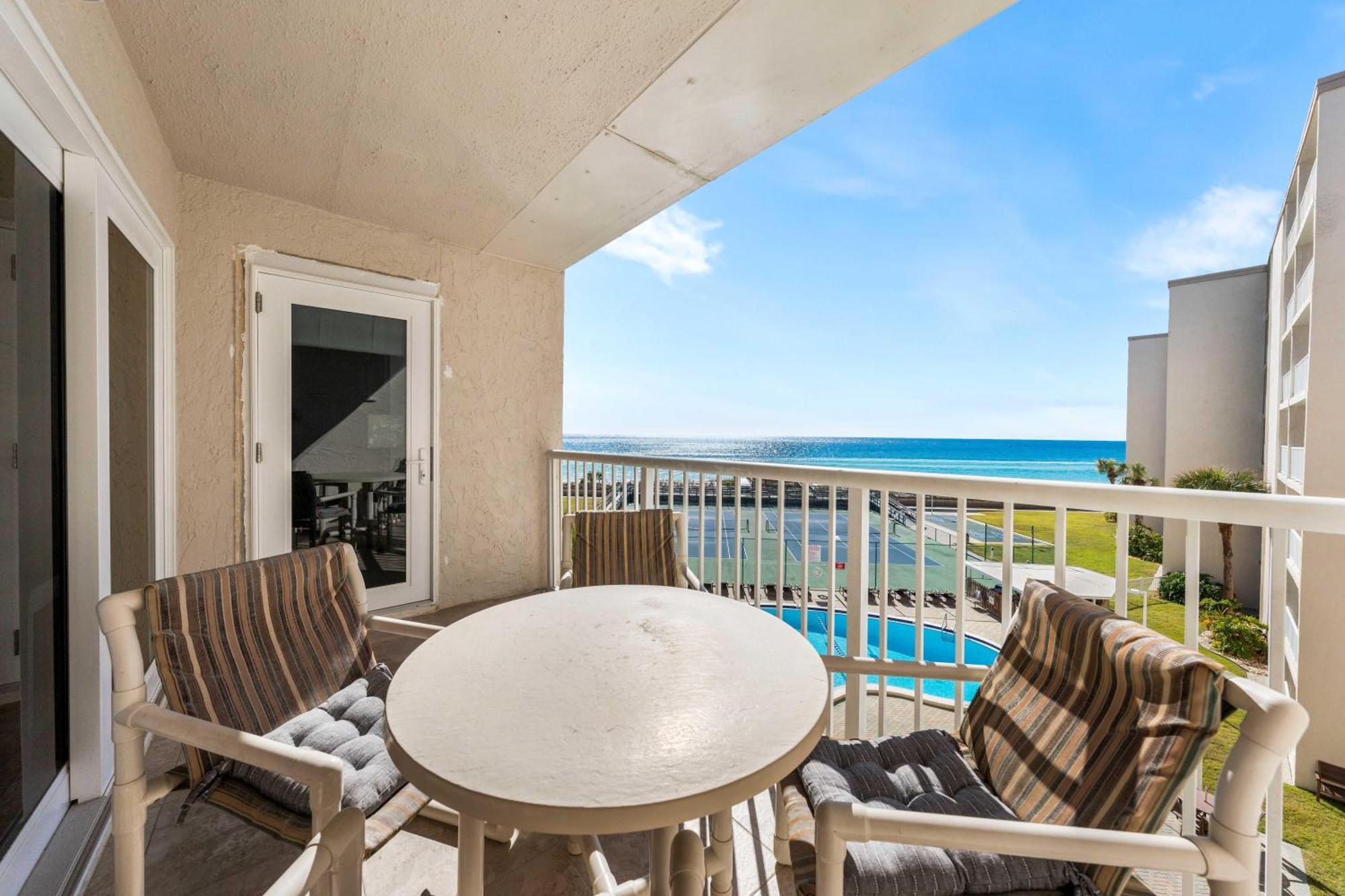 Surf And Racquet Unit 414 Holiday home Destin