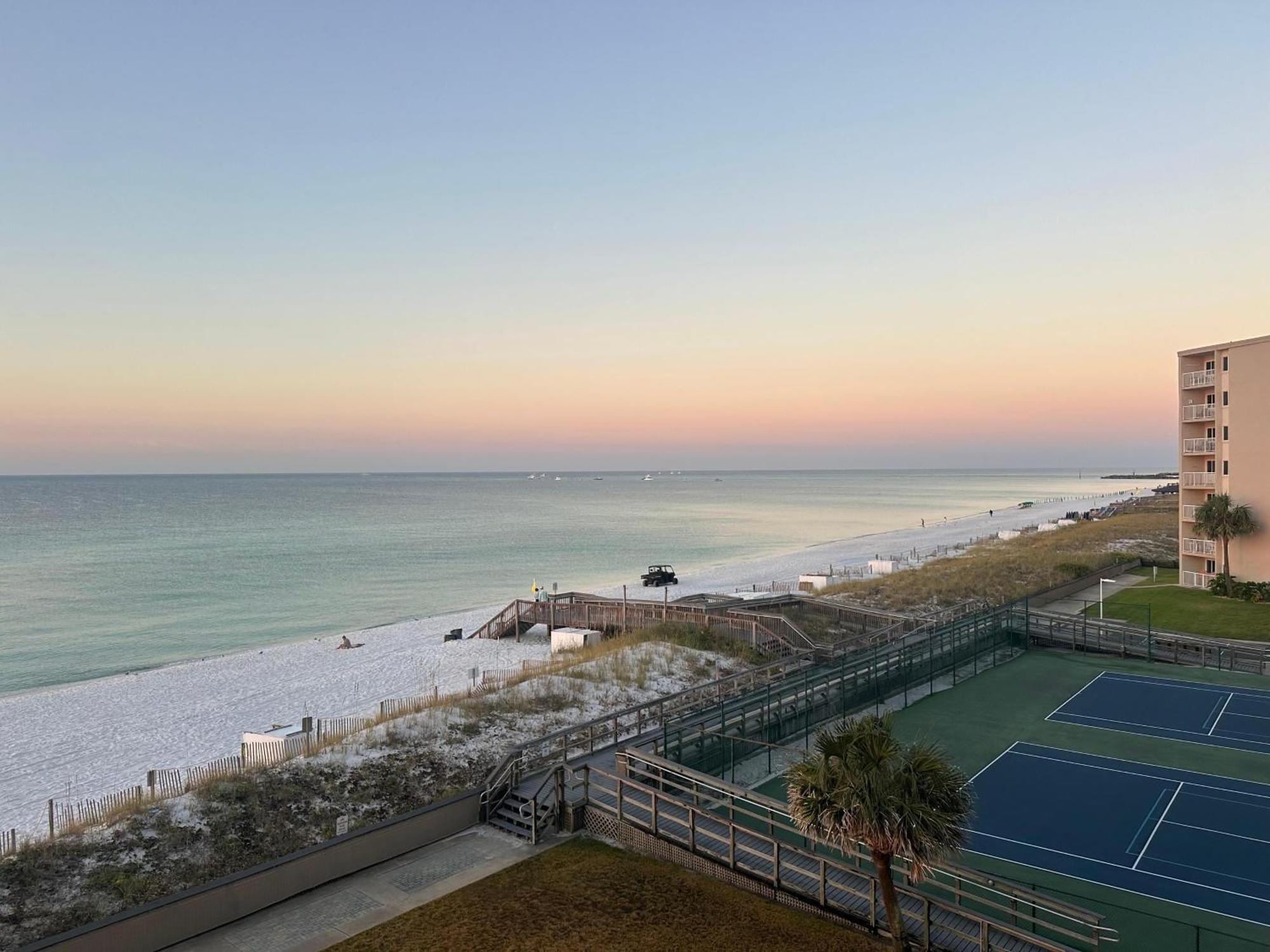 Surf And Racquet Unit 422 Holiday home *