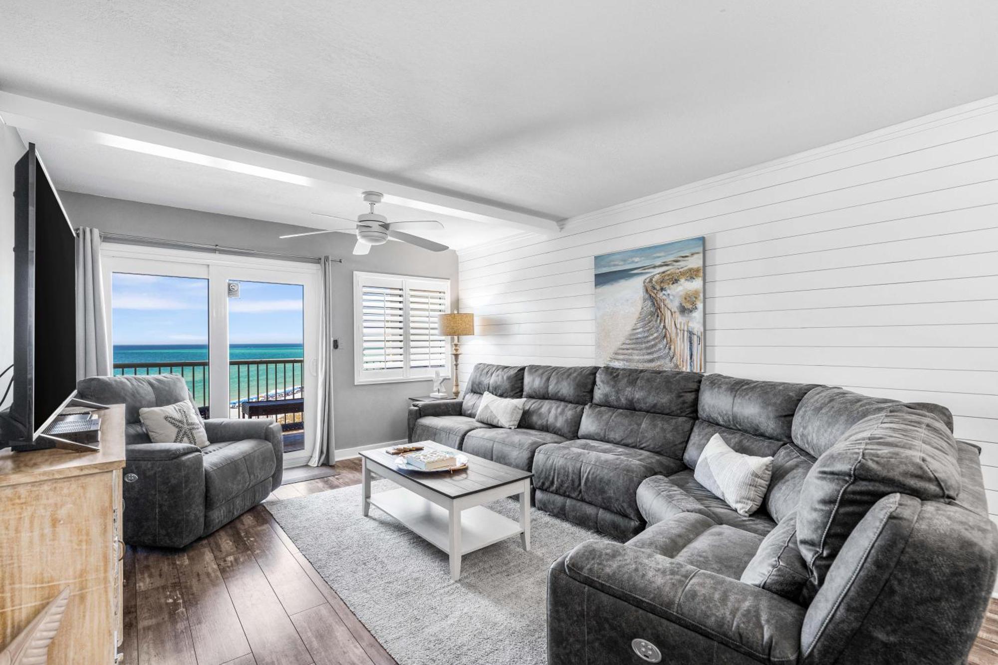 Surf And Racquet Unit 620 * Destin