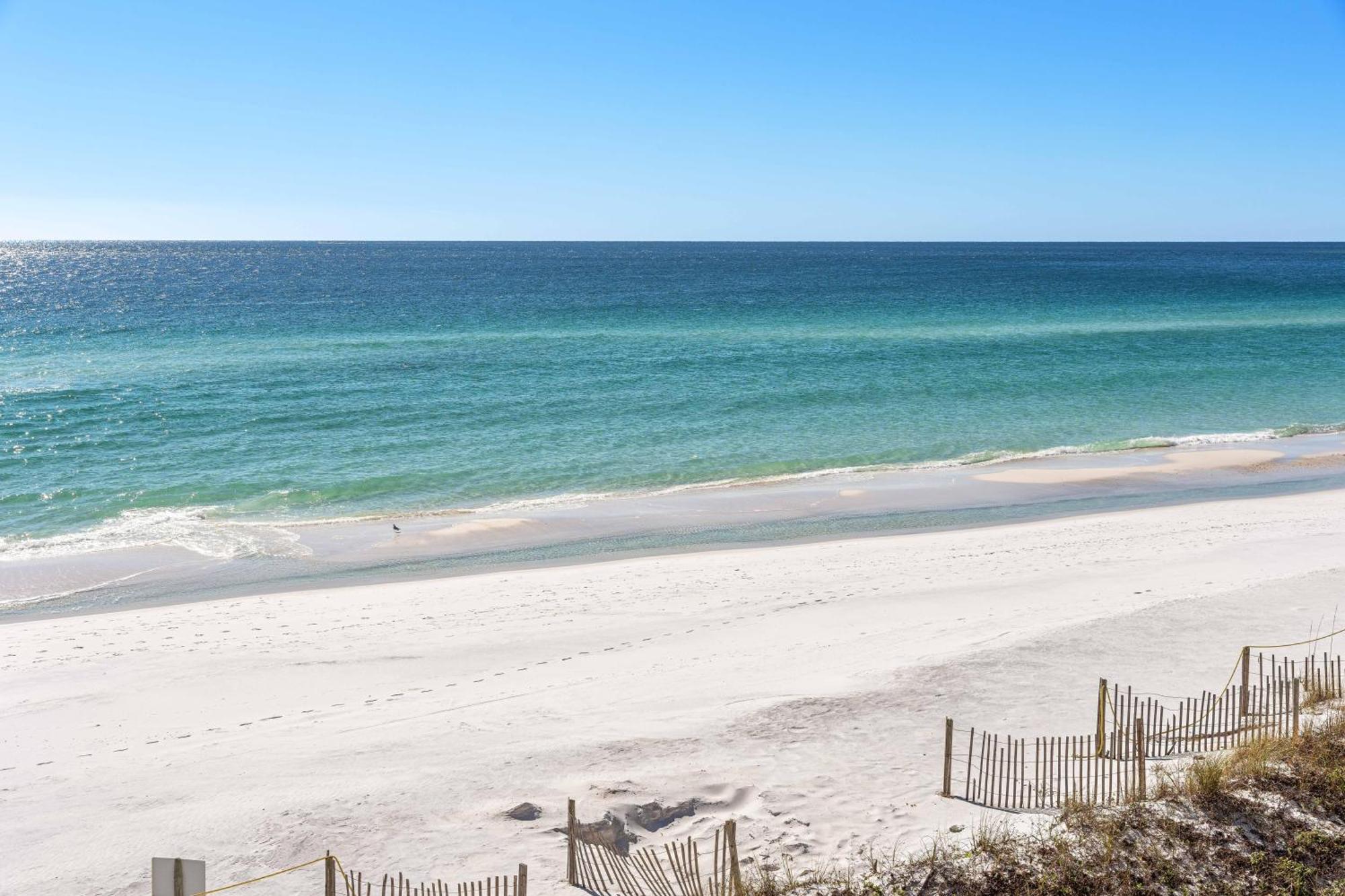 Surf And Racquet Unit 324 Holiday home Destin