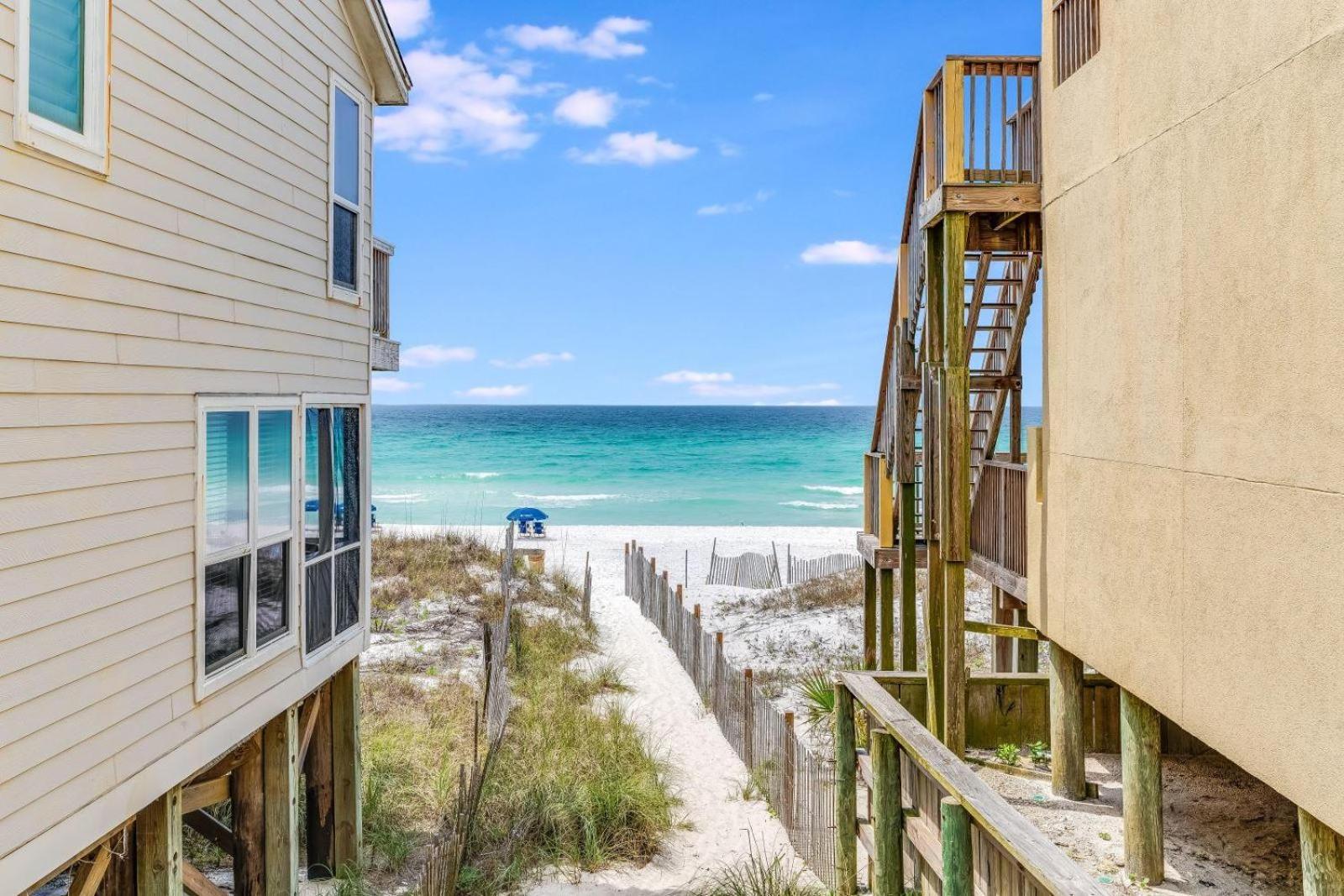 10 D, One Bedroom Apartment Destin