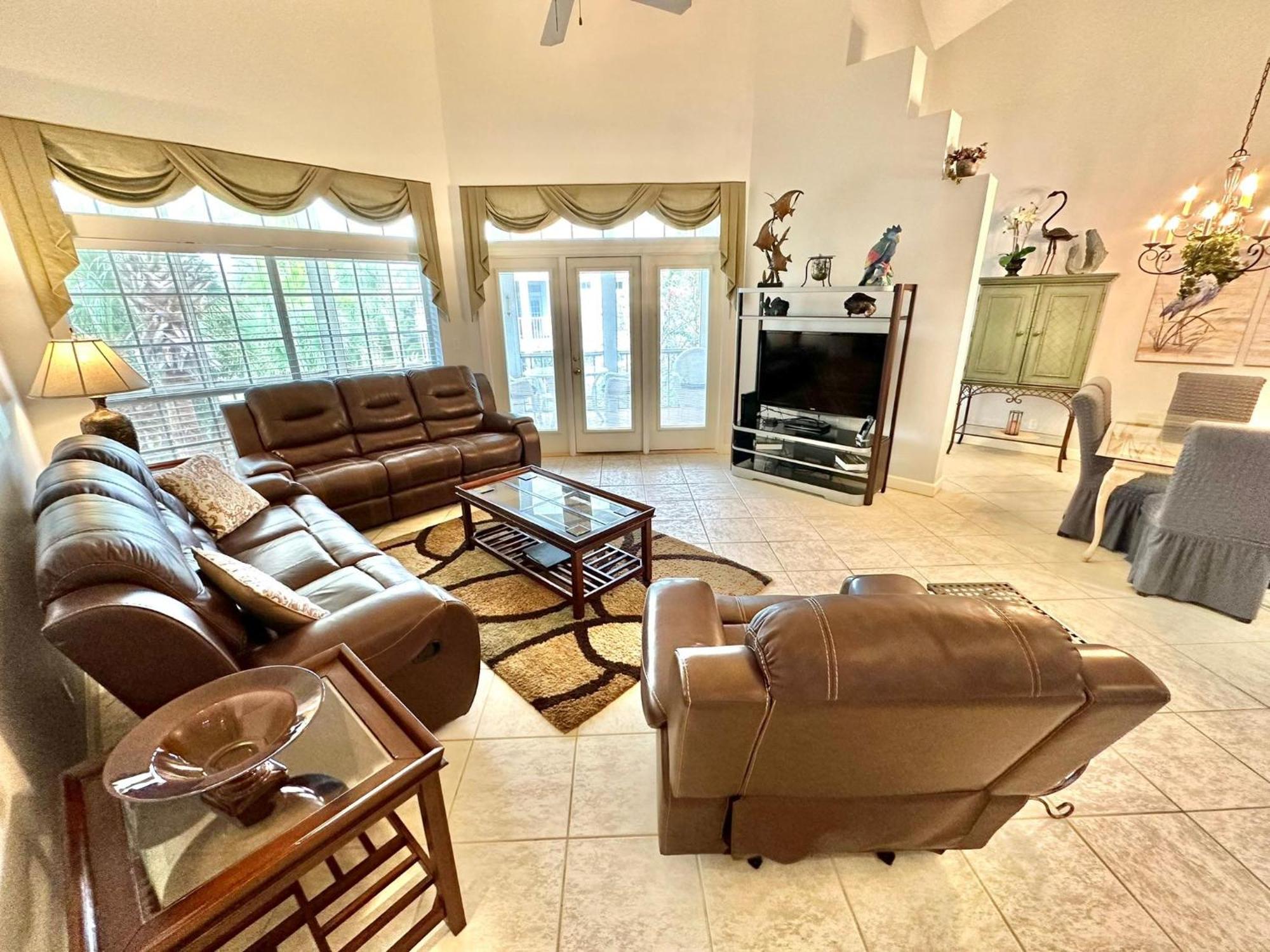 5257 Tivoli By The Sea