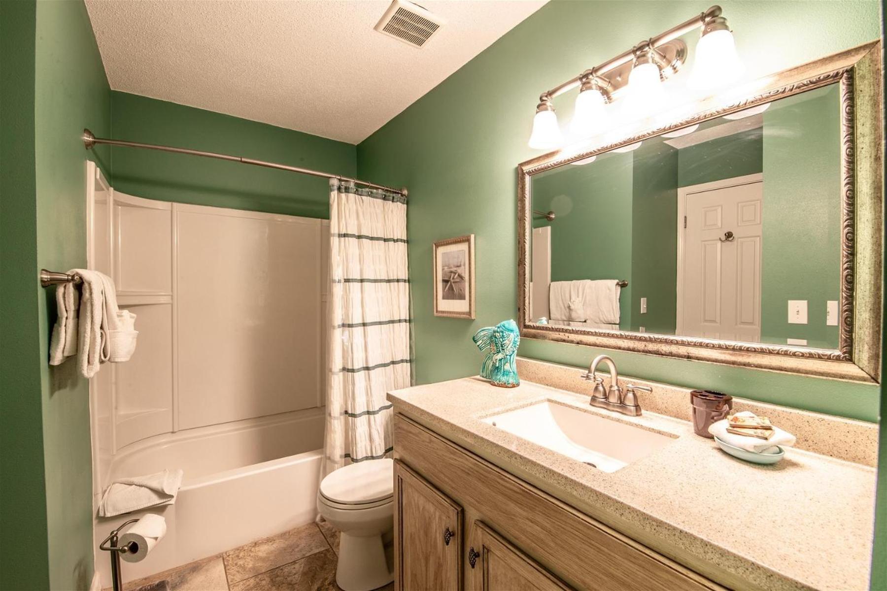 Apartment 9 G, Two Bedroom *