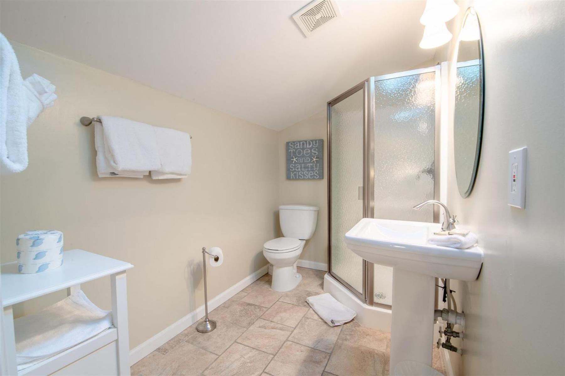 Apartment 9 G, Two Bedroom *