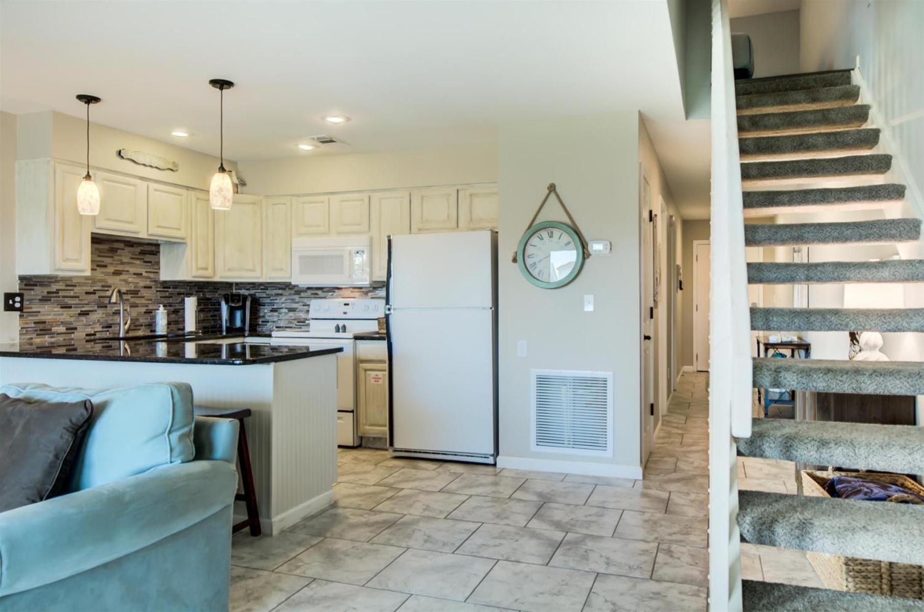 9 H Two Bedroom * Destin