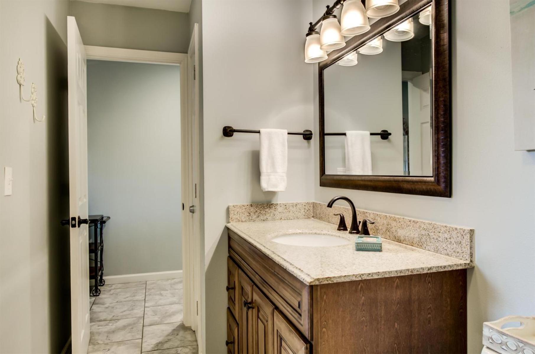 9 H Two Bedroom Destin