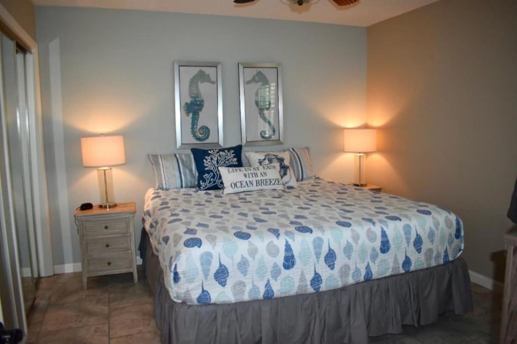 9 H Two Bedroom * Destin