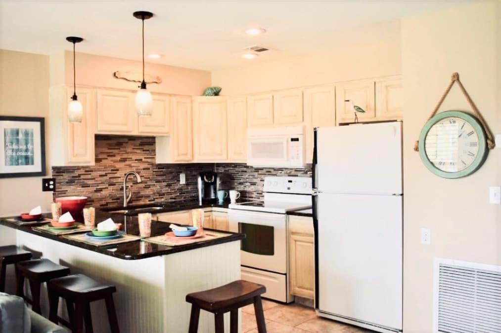 9 H Two Bedroom Apartment