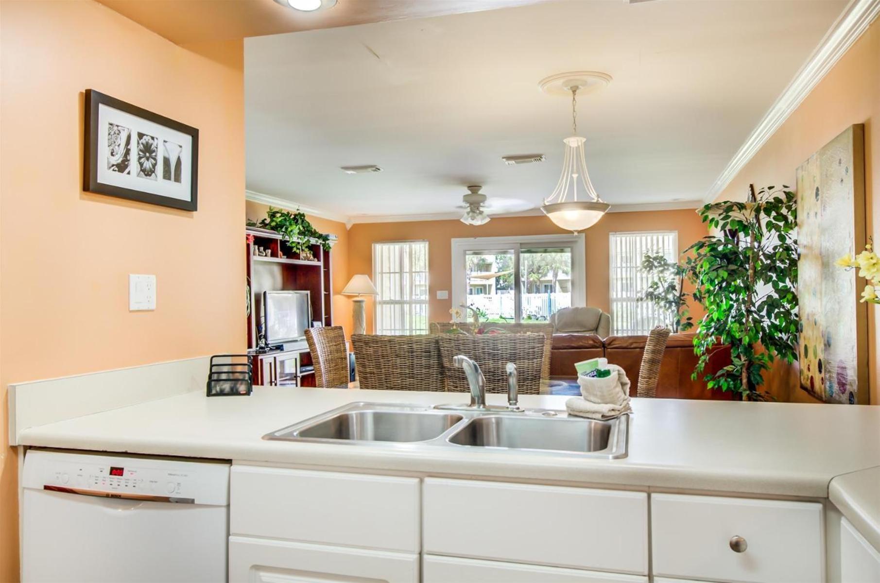 4 A, Three Bedroom Townhome * Destin