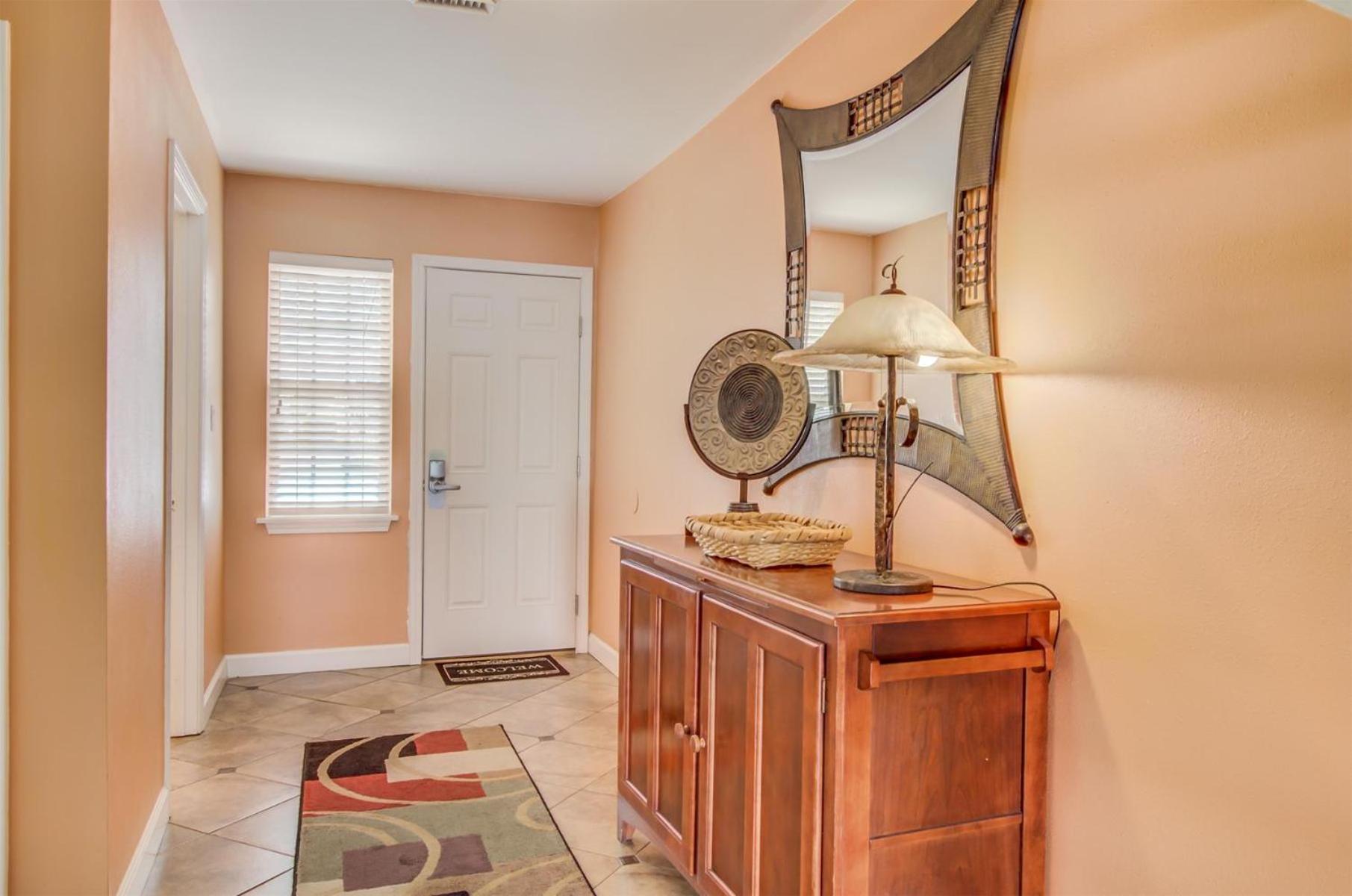 Holiday home 4 A, Three Bedroom Townhome *