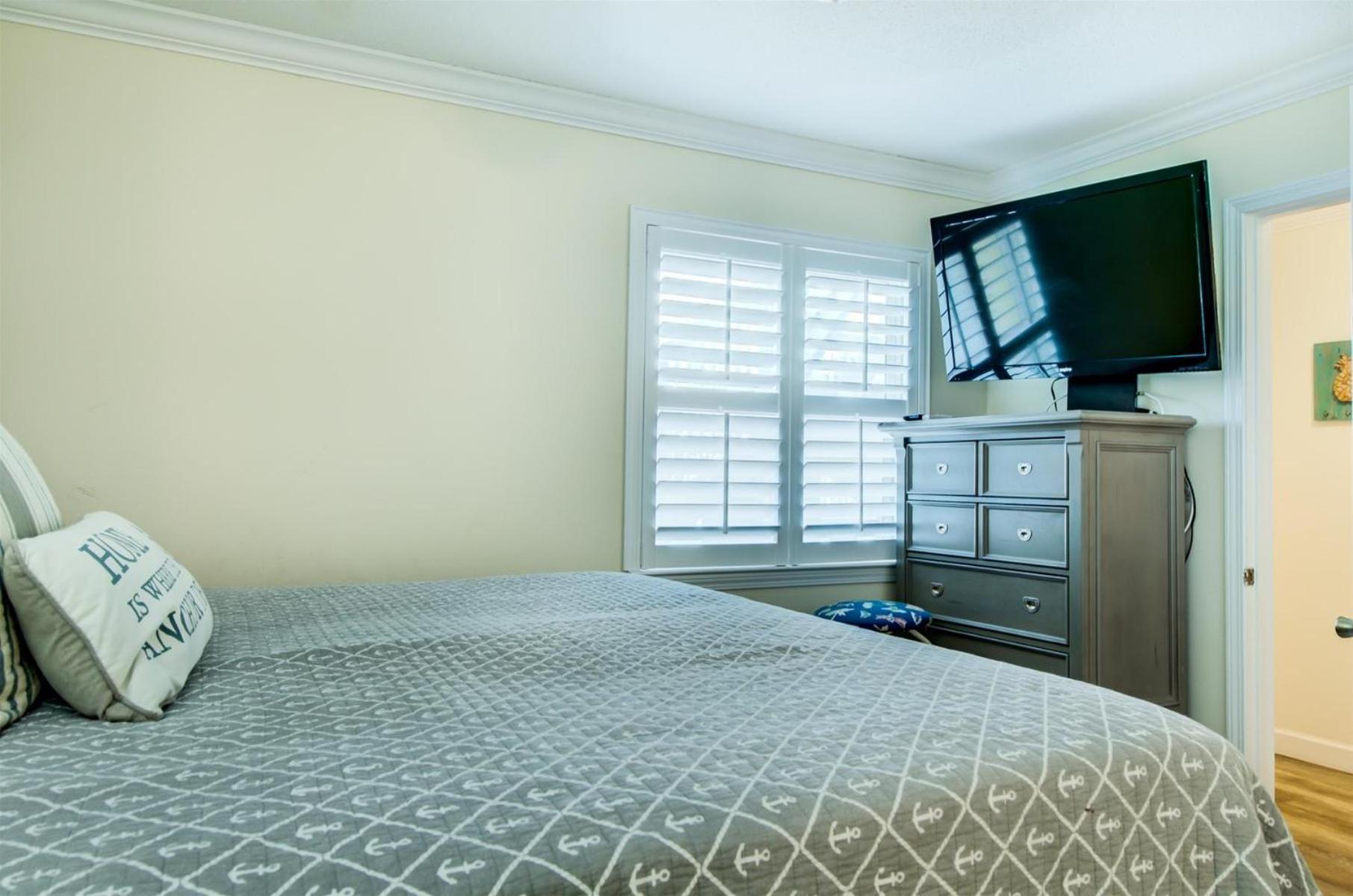 7 D, One Bedroom Destin