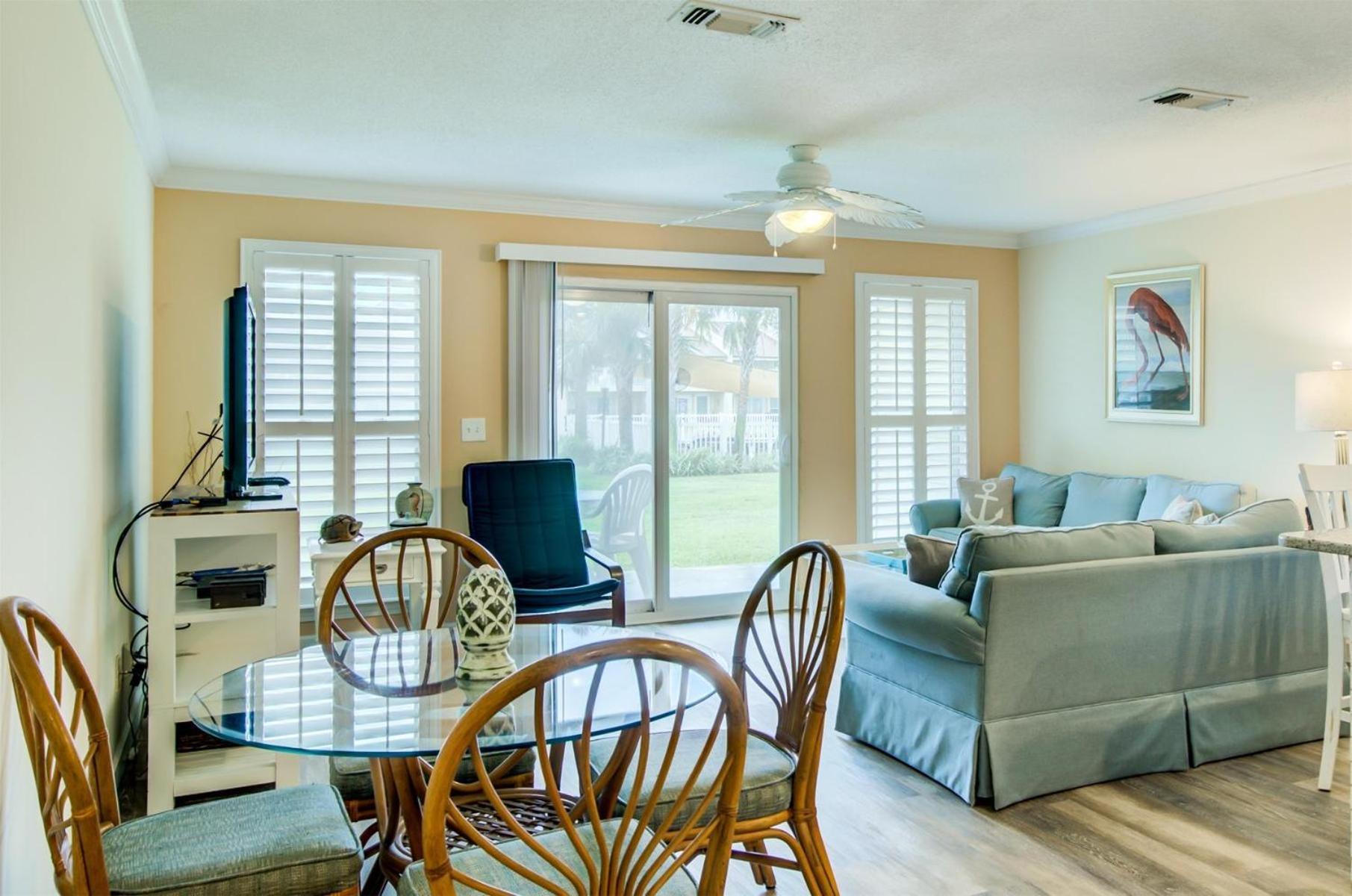7 D, One Bedroom * Destin