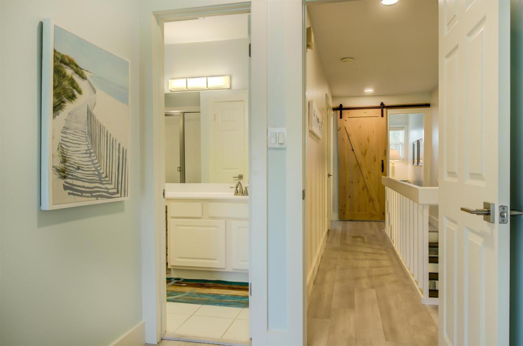 2 C, Three Bedroom Townhome