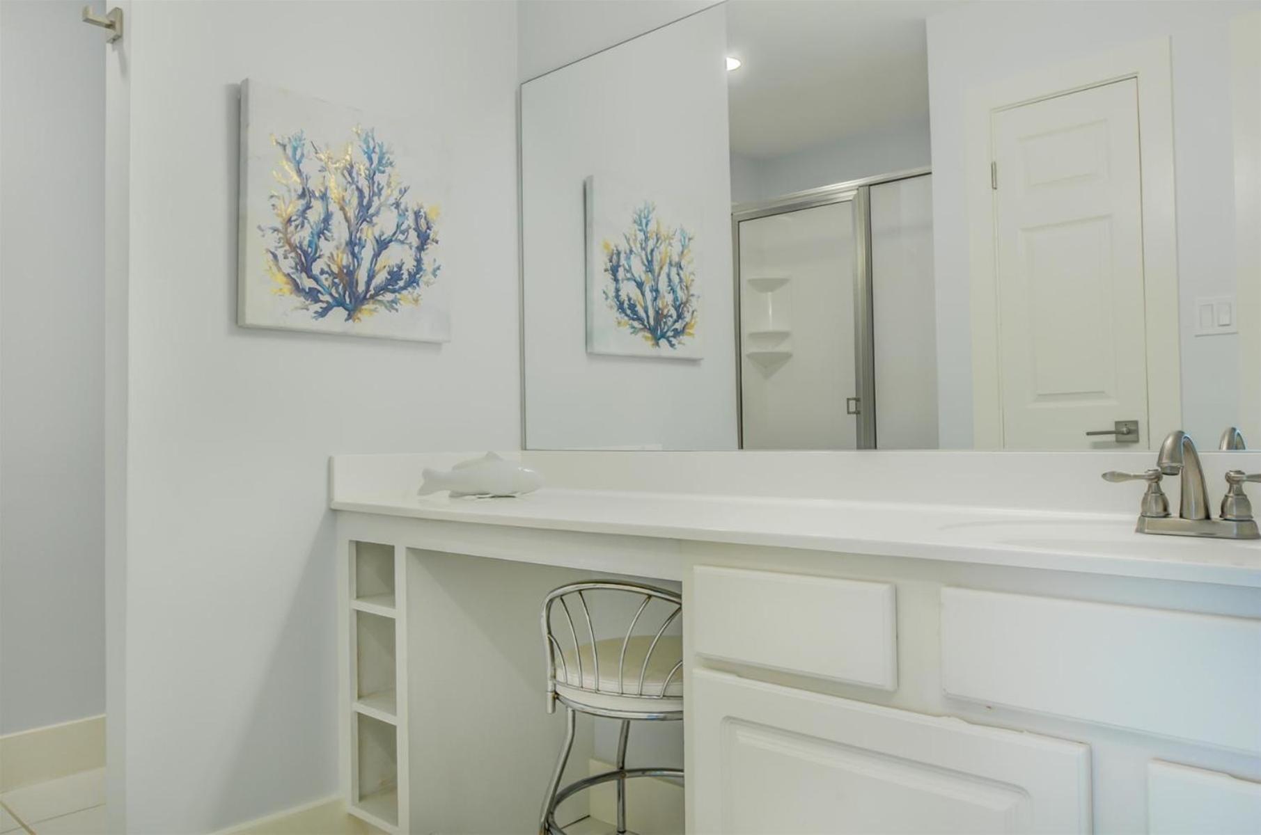 2 C, Three Bedroom Townhome Holiday home *