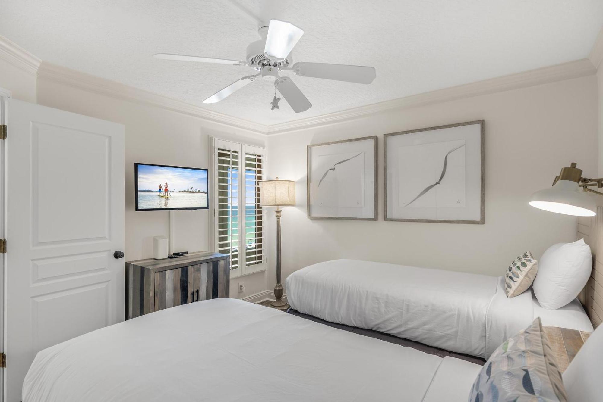 Beachside Two 4305 Holiday home *