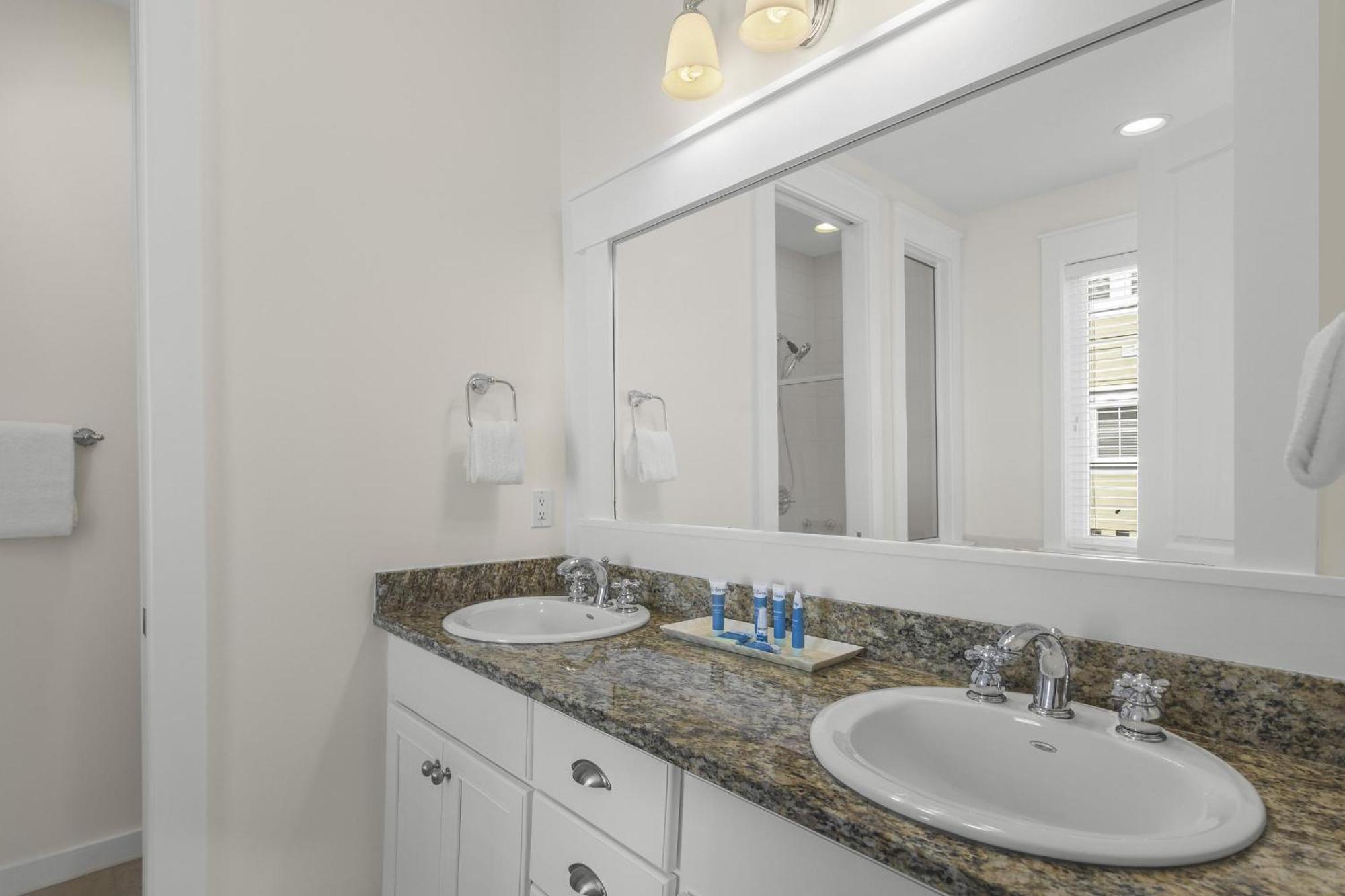 1285 Laurel Grove 'seabatical' *