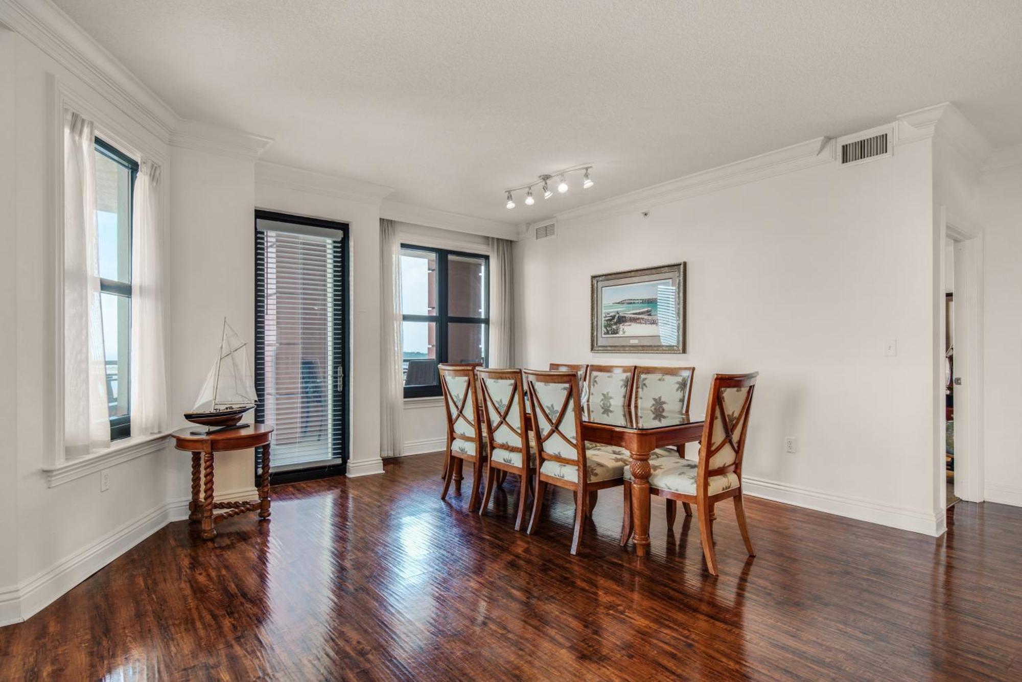 Bright, Corner Unit With Incredible Gulf And Sunset Views! * Destin