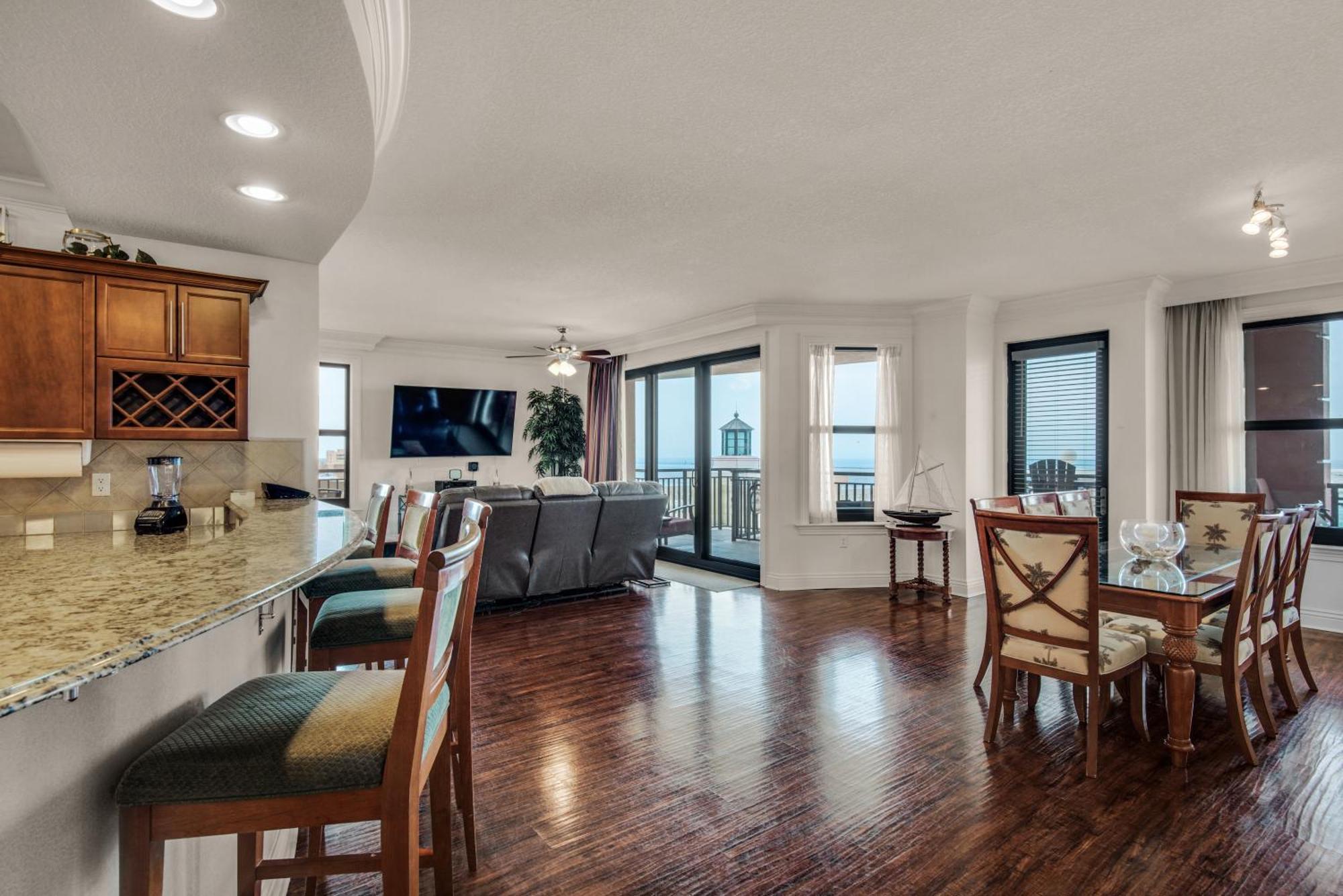 Aparthotel Bright, Corner Unit With Incredible Gulf And Sunset Views!
