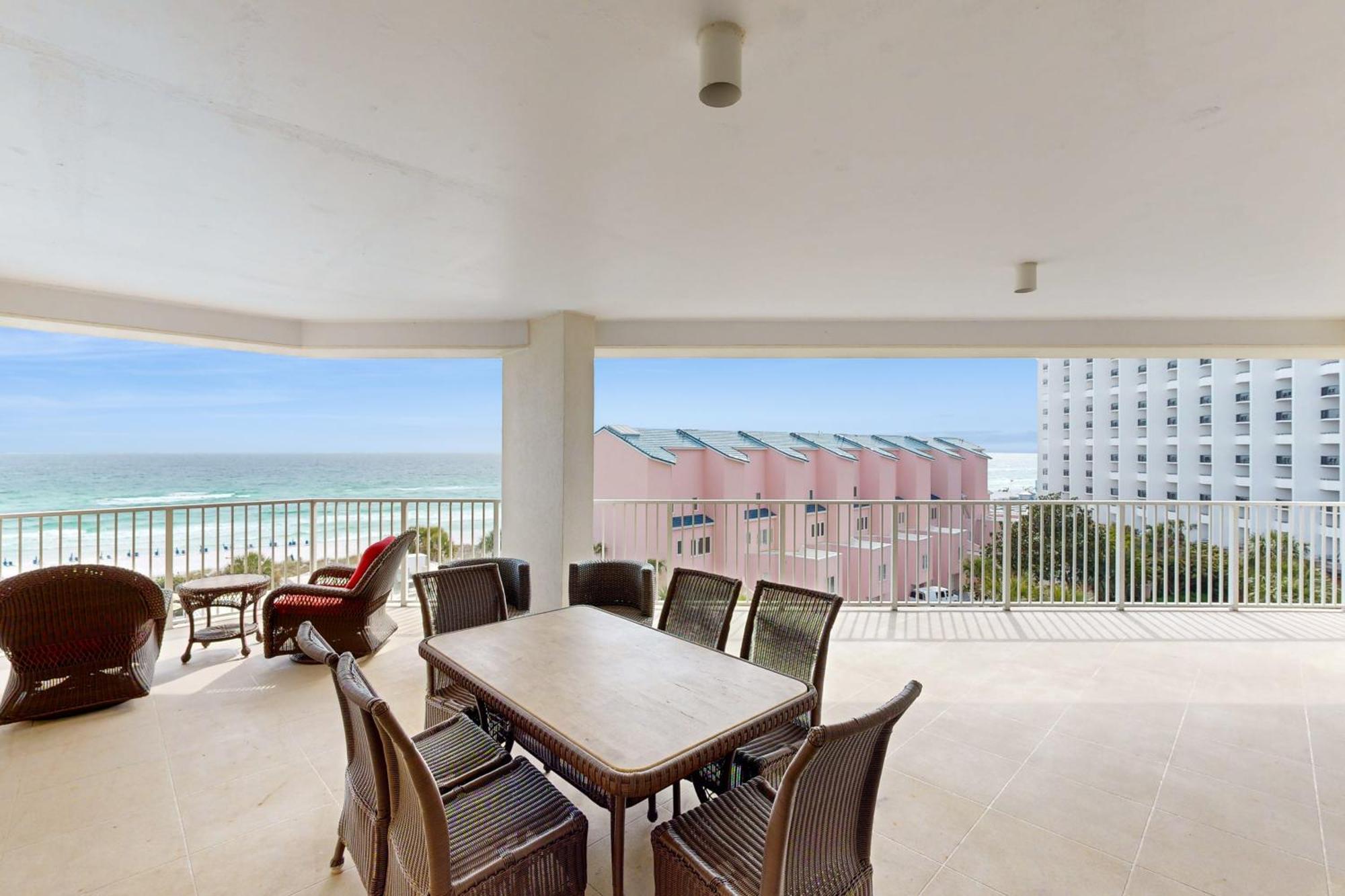 Holiday home Tops'l Tides Vi