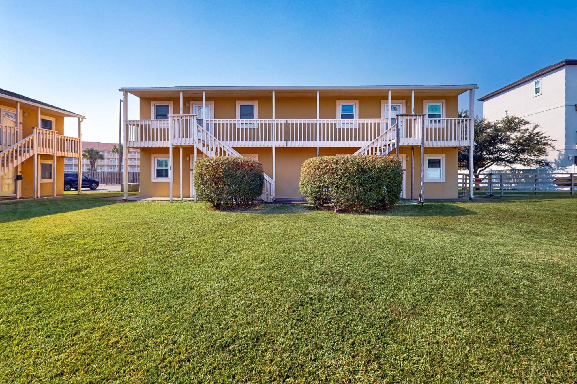 Cross Creek Club 29 Apartment *