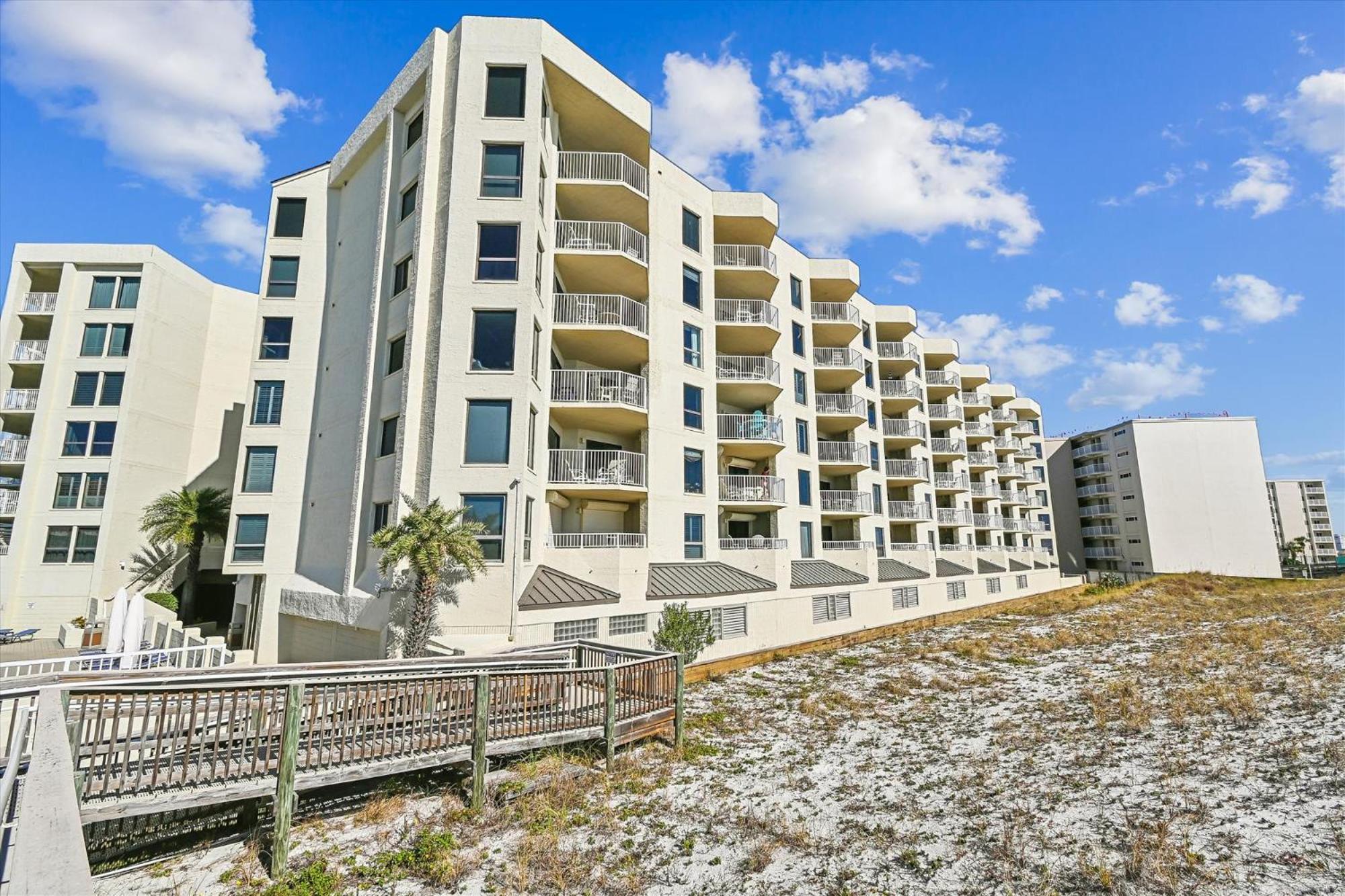 Apartment Inlet Reef 301- By Isle