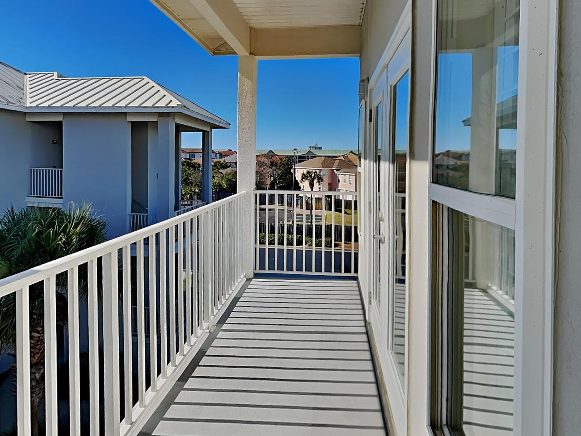 Pavilion Palms 201a