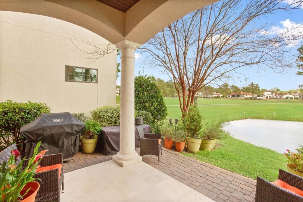 4 Bedroom House On The Golf Course With 2 Golf Carts! Holiday home
