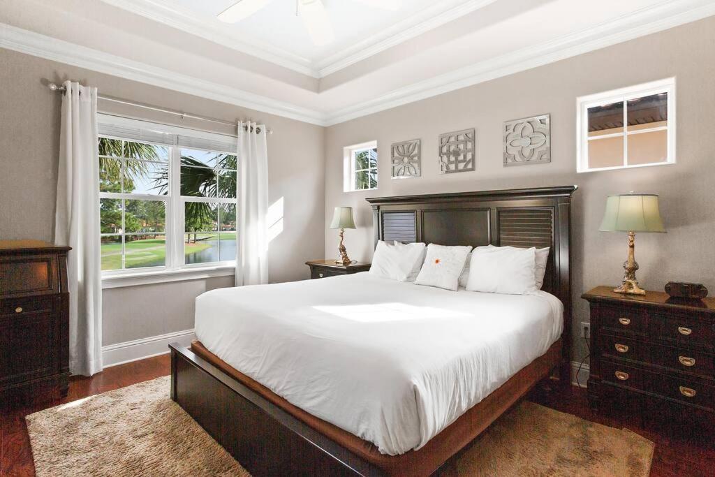 4 Bedroom House On The Golf Course With 2 Golf Carts! Destin
