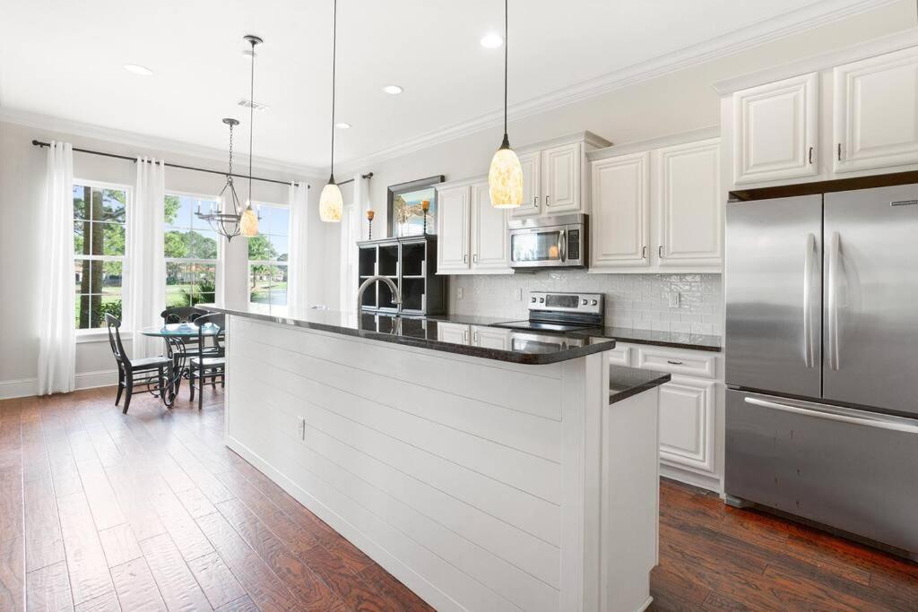 4 Bedroom House On The Golf Course With 2 Golf Carts! * Destin