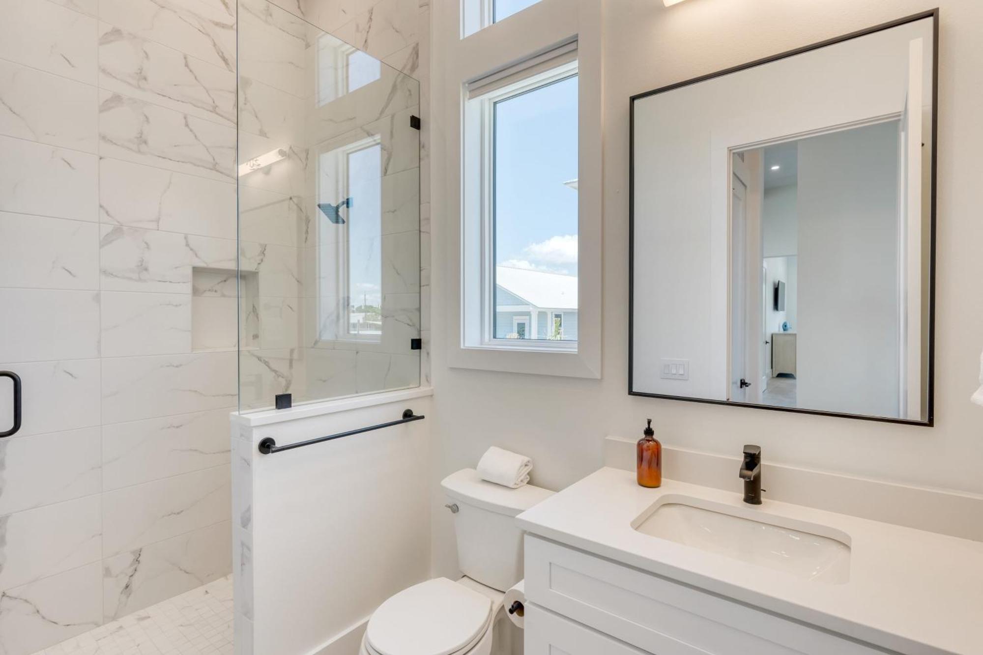 Emerald Enclave By Avantstay 18bdr Buyout Two Stunning Homes By The Villa