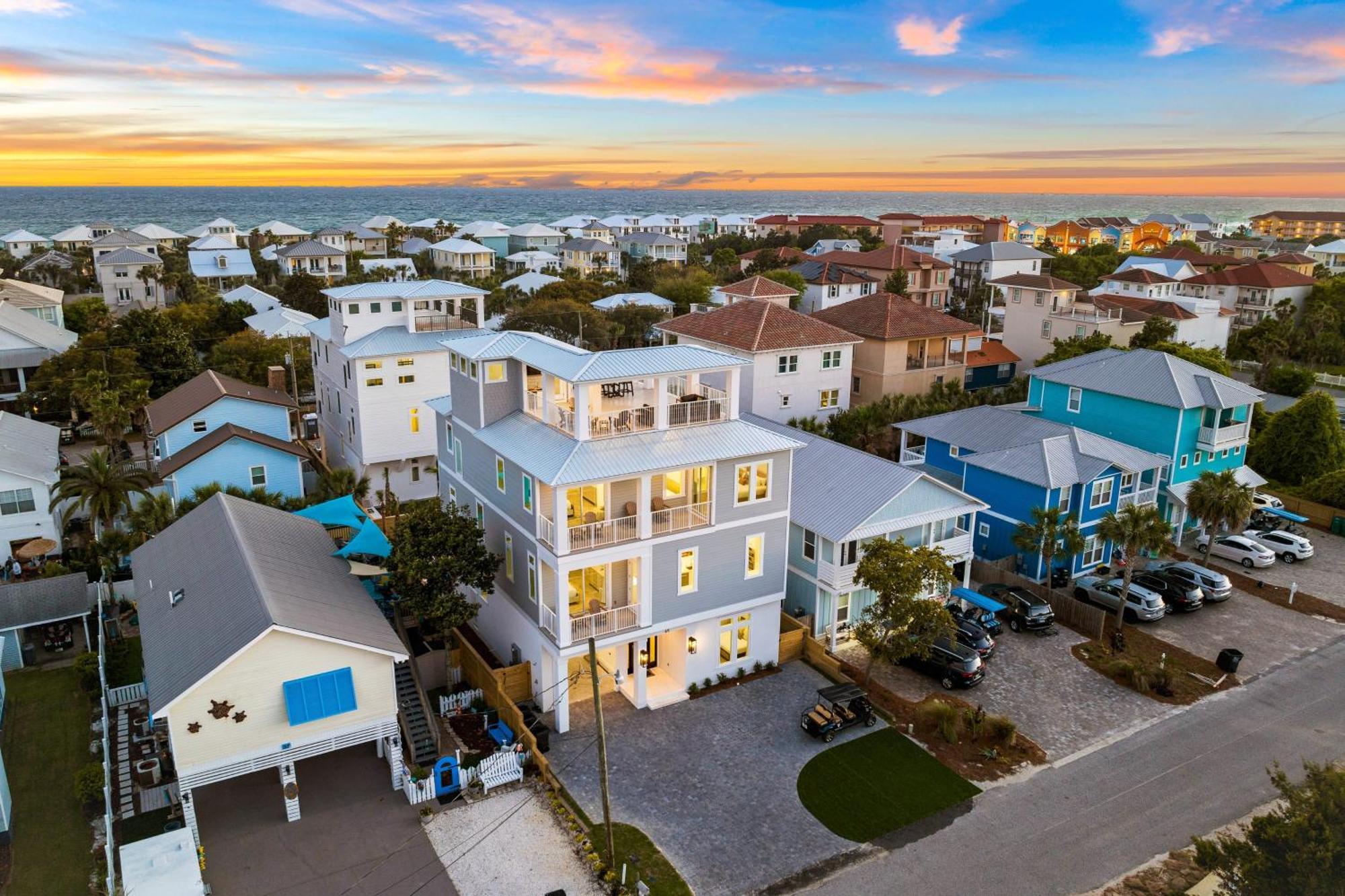Emerald Enclave By Avantstay 18bdr Buyout Two Stunning Homes By The