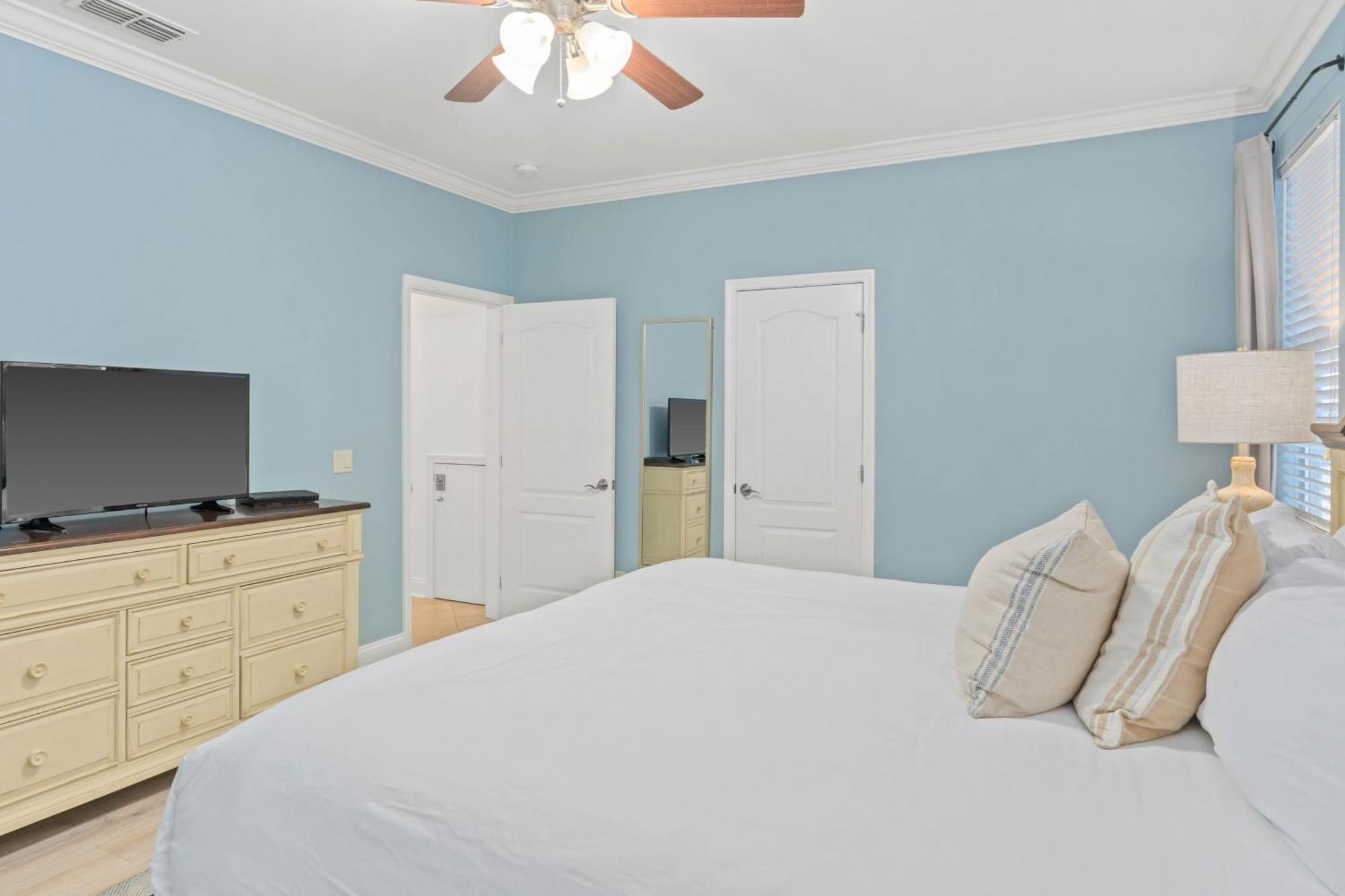 Coral By Avantstay Gorgeous Three Story W Two Balconies *