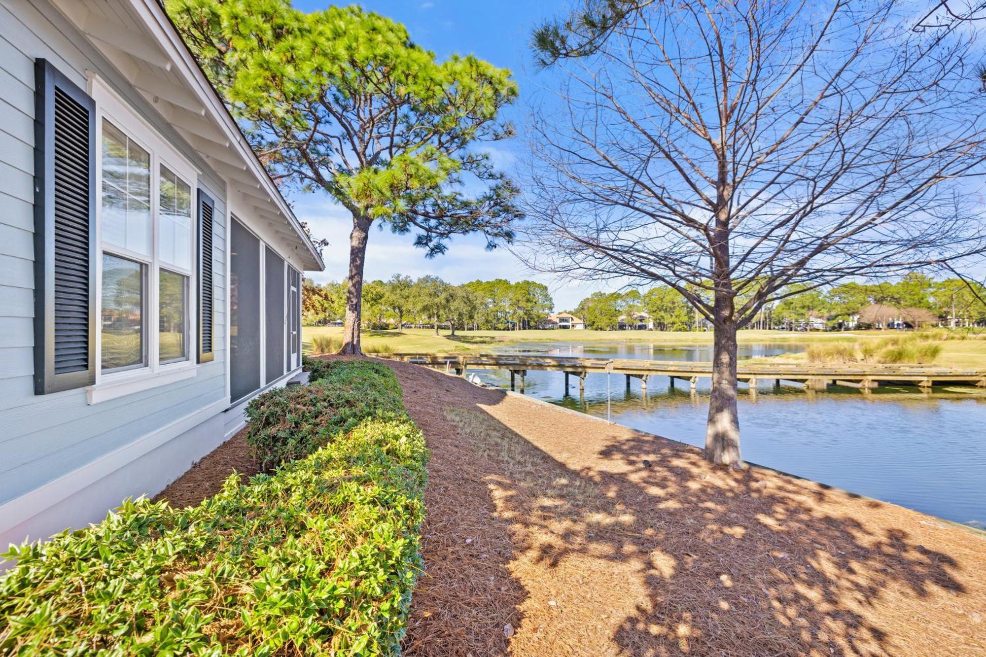 1332 Laurel Grove