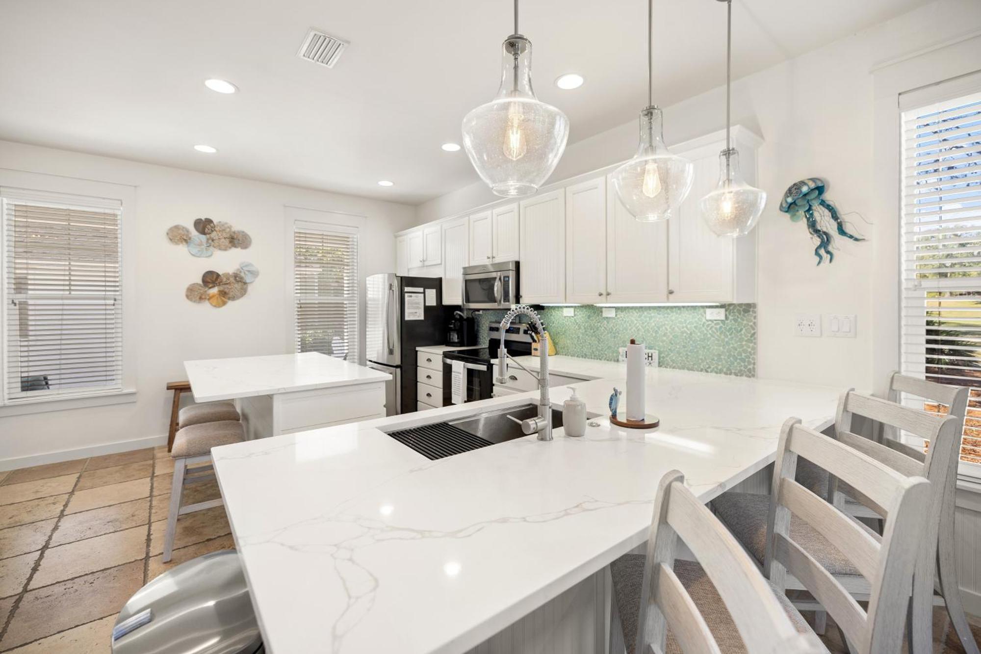1332 Laurel Grove * Destin