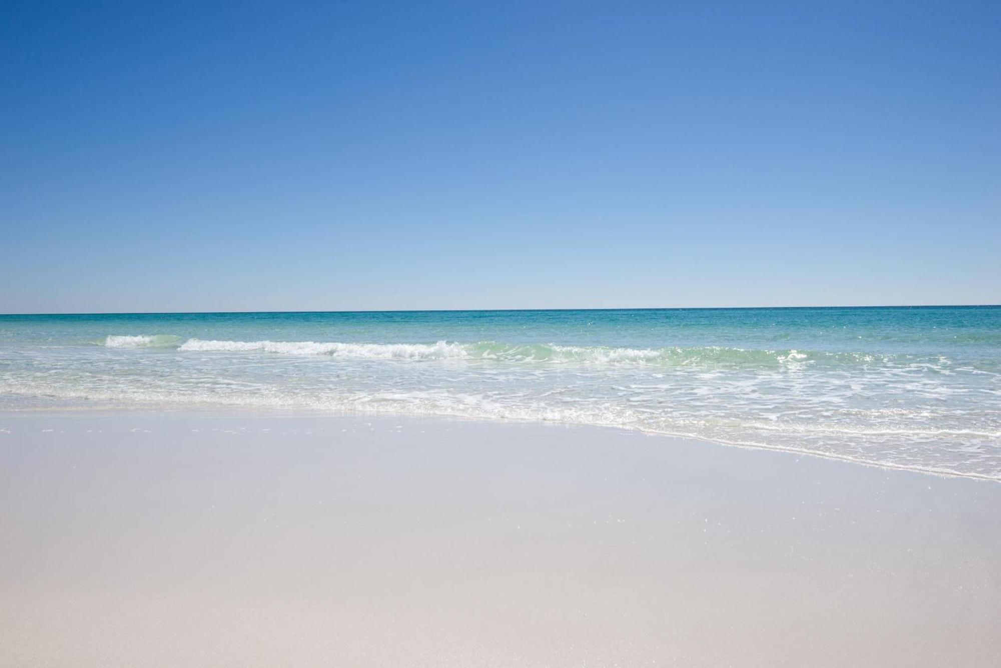 Tides At Tops'l 907 Holiday home Destin