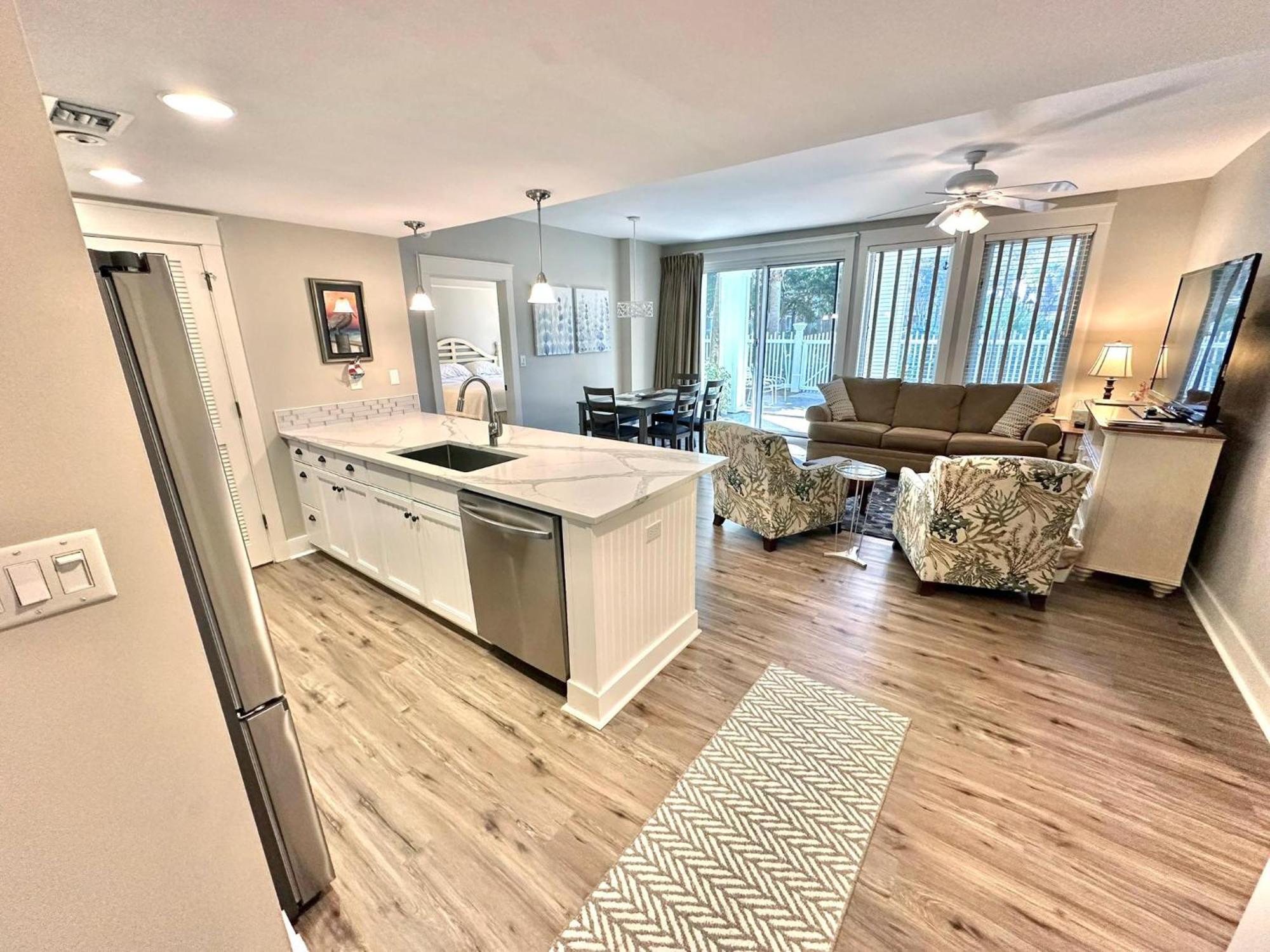 310 Pilot House * Destin