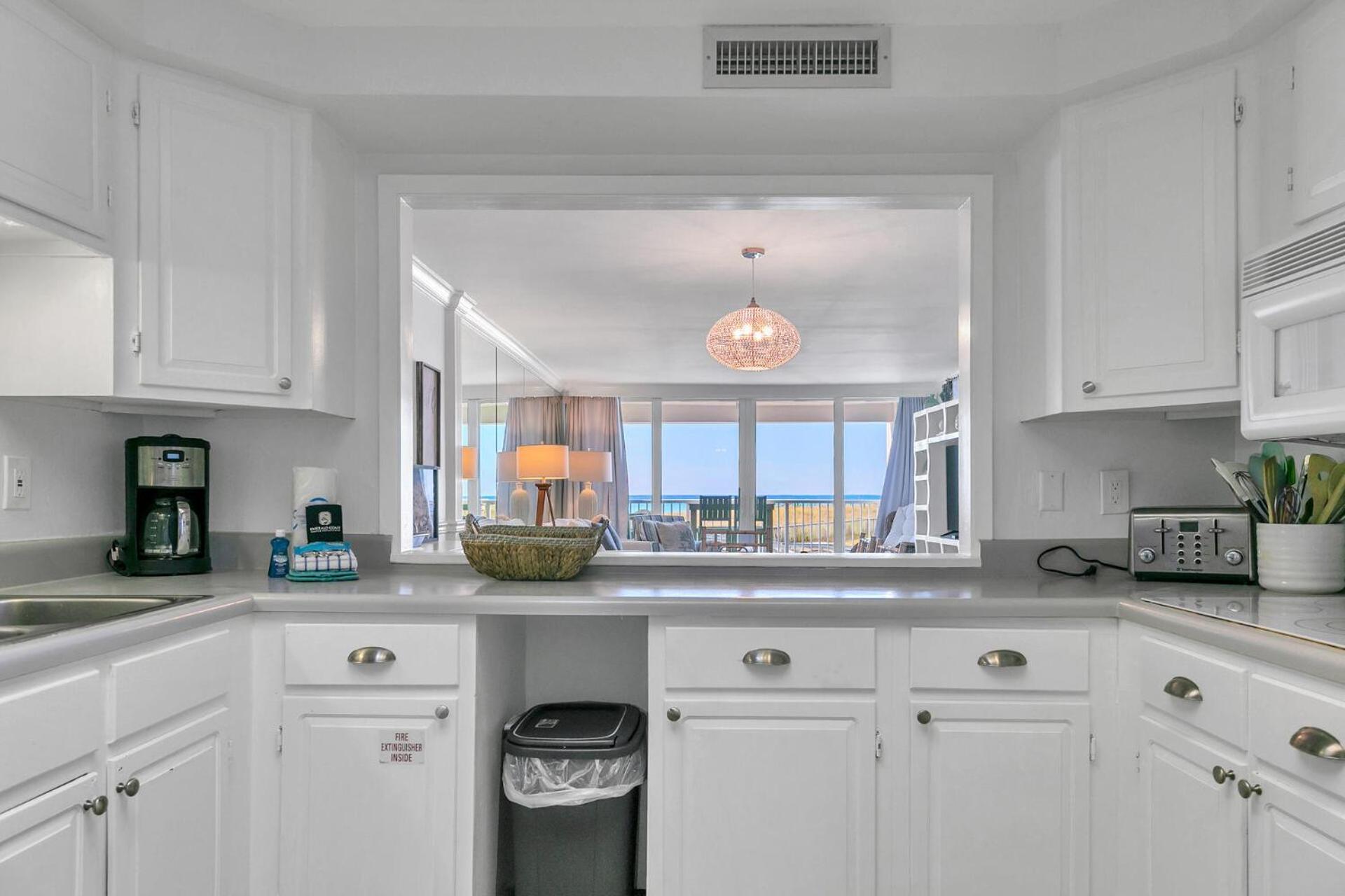 Shoreline Towers 1023 Gulf View Close Access *
