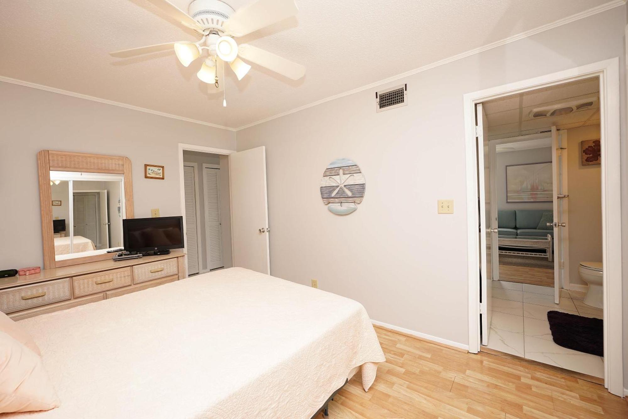 Sandpiper Cove 2043