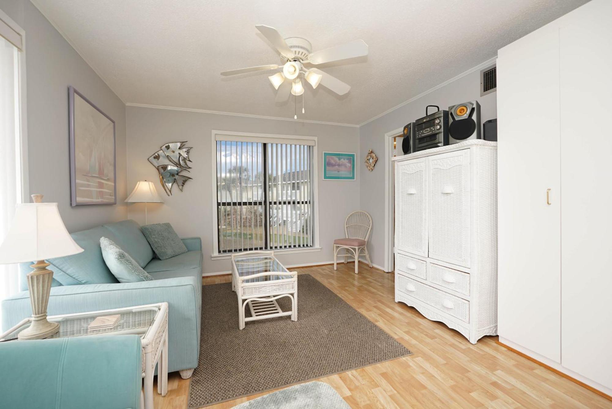 Sandpiper Cove 2043 Destin