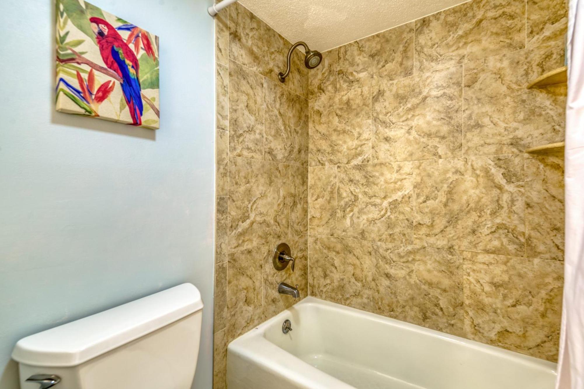 House C602 - Beachfront With Pool, Wifi, & Service Apartment Destin